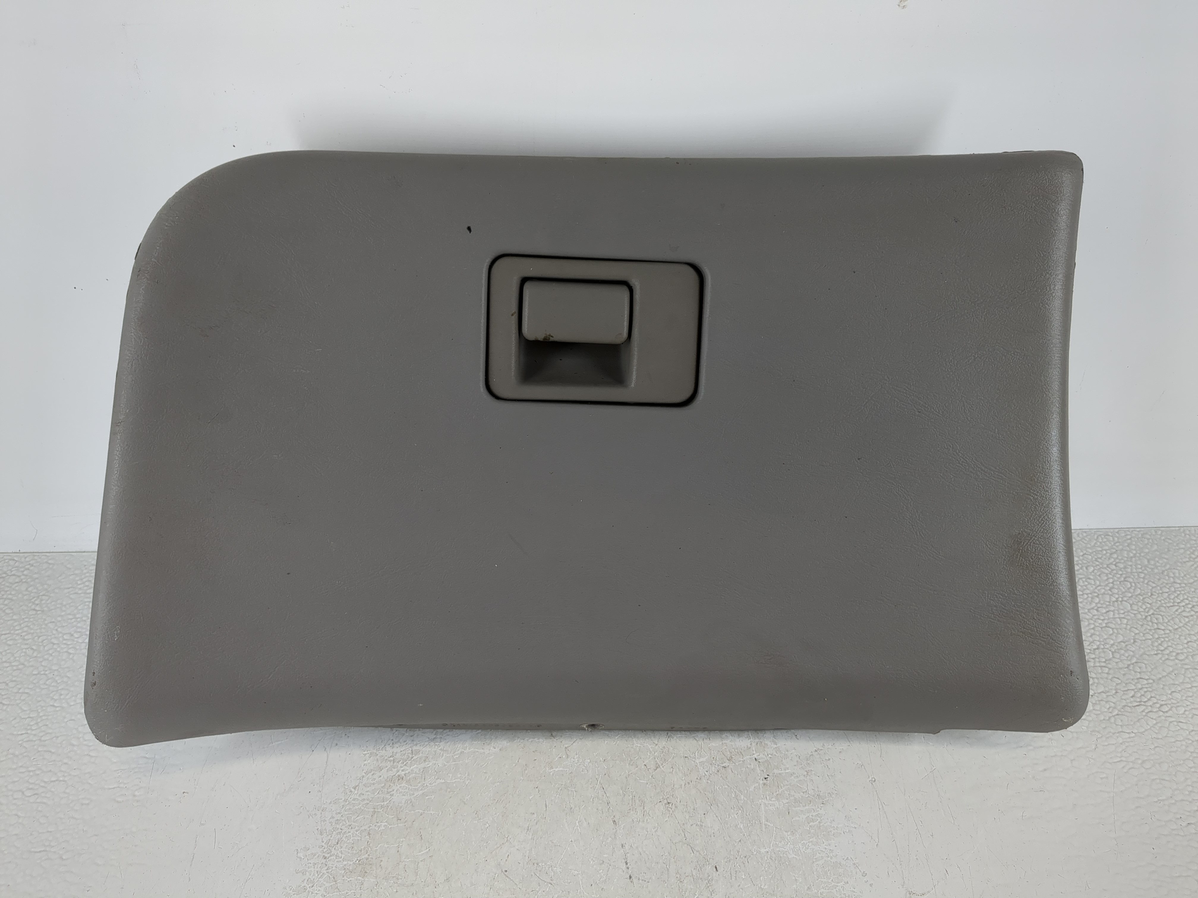 Picture of 2007 Ford Taurus Passenger Glove Box Door Storage Compartment 956987