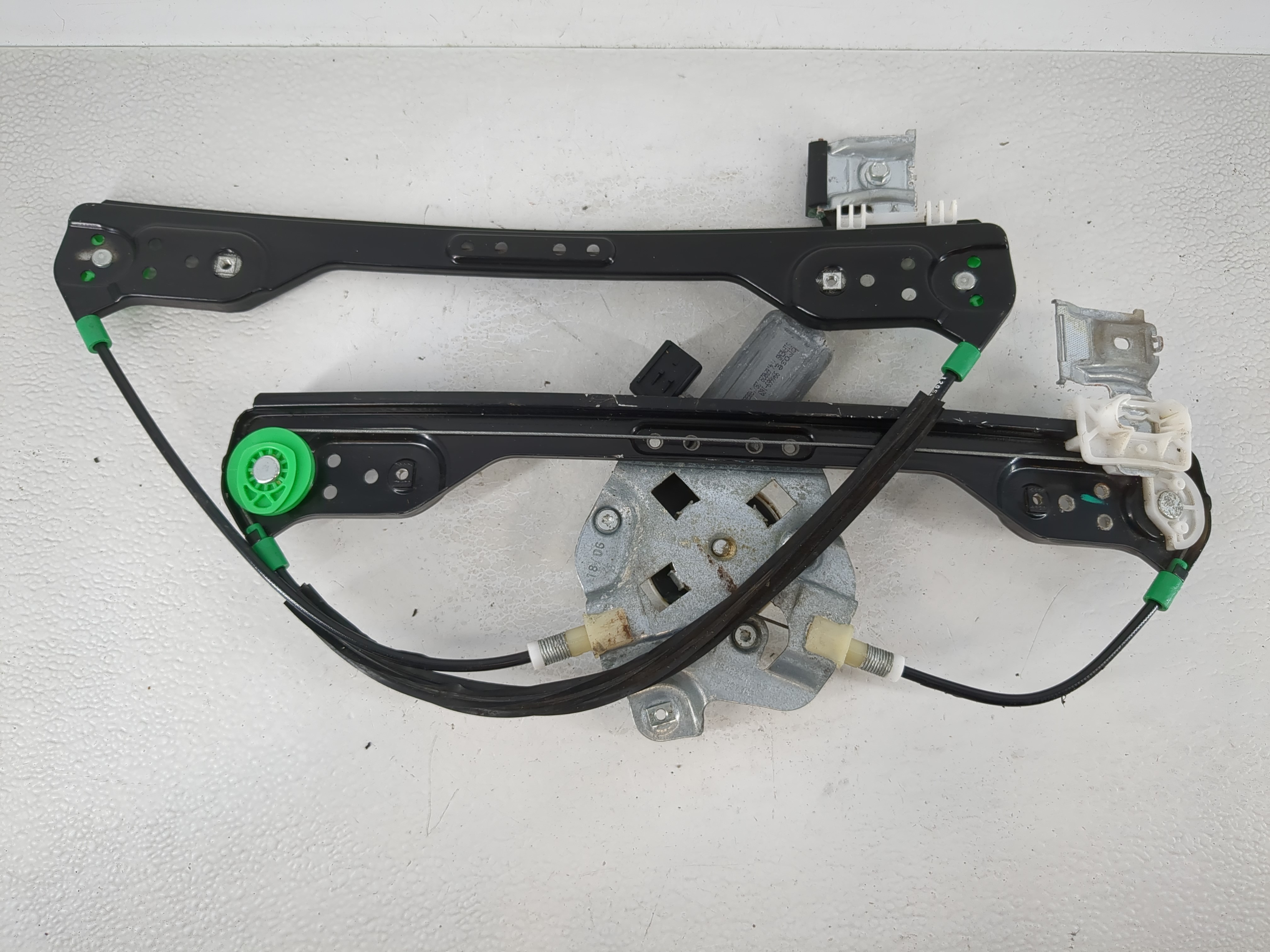 2005-2010 Chrysler 300 Window Regulator Passenger Front 967258 - Oemusedautoparts1.com