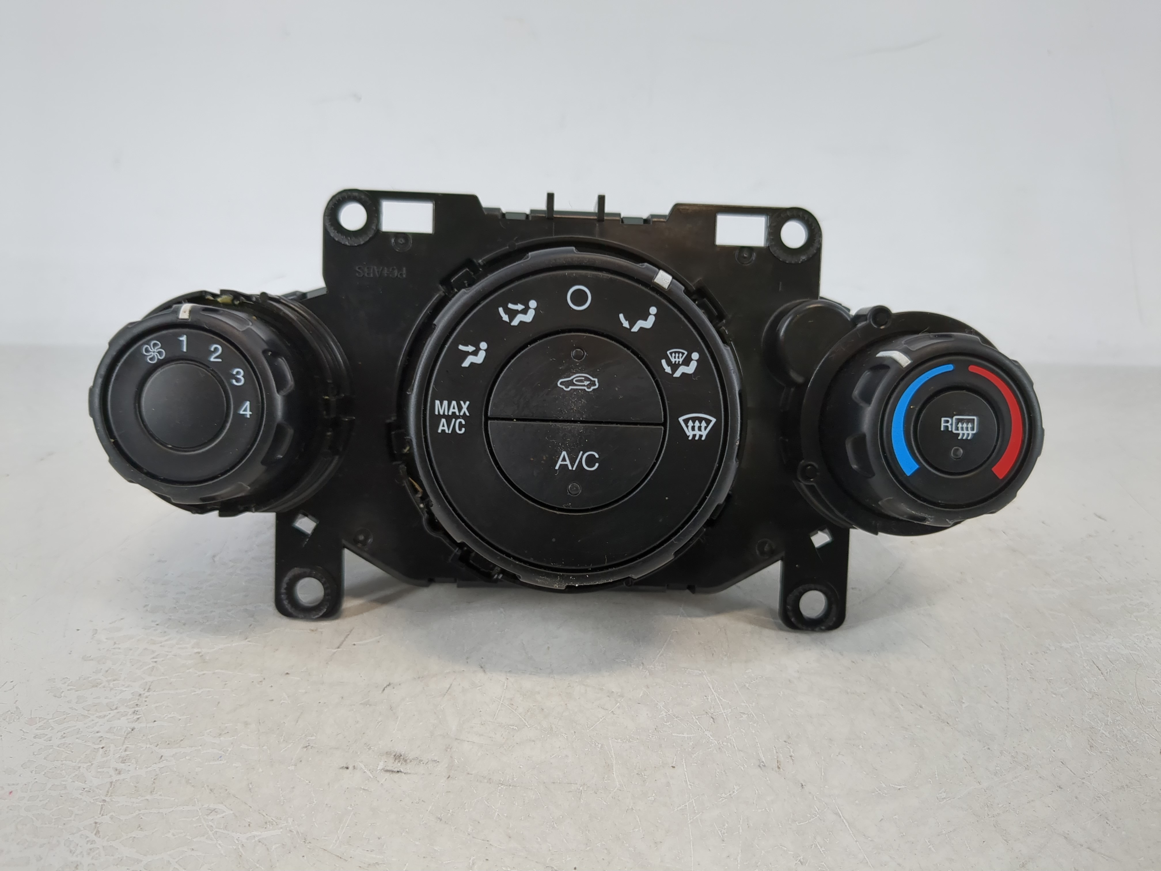 Picture of 2014-2019 Ford Fiesta Ac Heater Climate Control D2bt 19980 Ae 975209