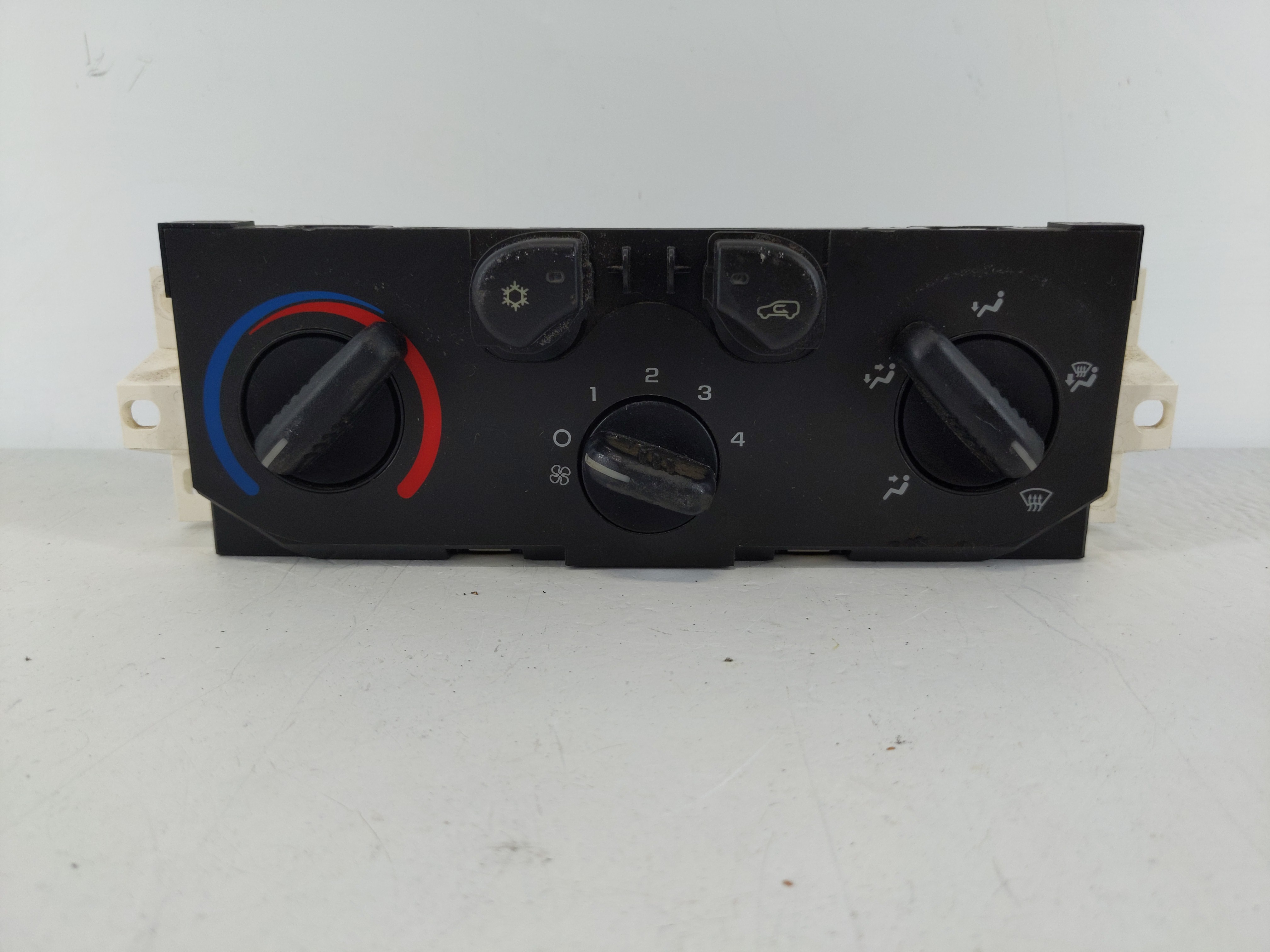 Picture of 2004-2012 Chevrolet Colorado Ac Heater Climate Control 258418569301 975494
