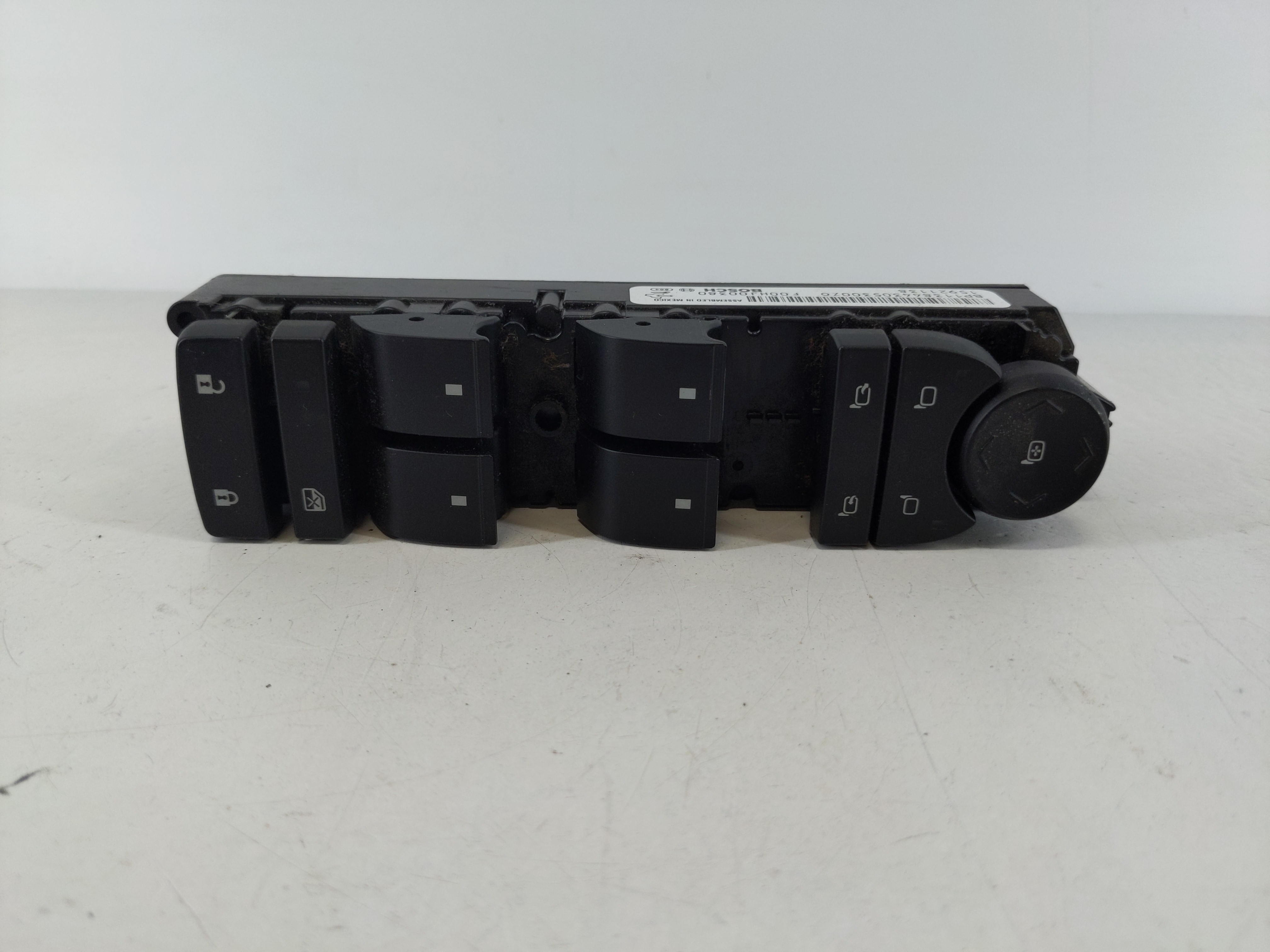 2008-2009 Buick Enclave Driver Left Door Master Power Window Switch 980758 - Oemusedautoparts1.com