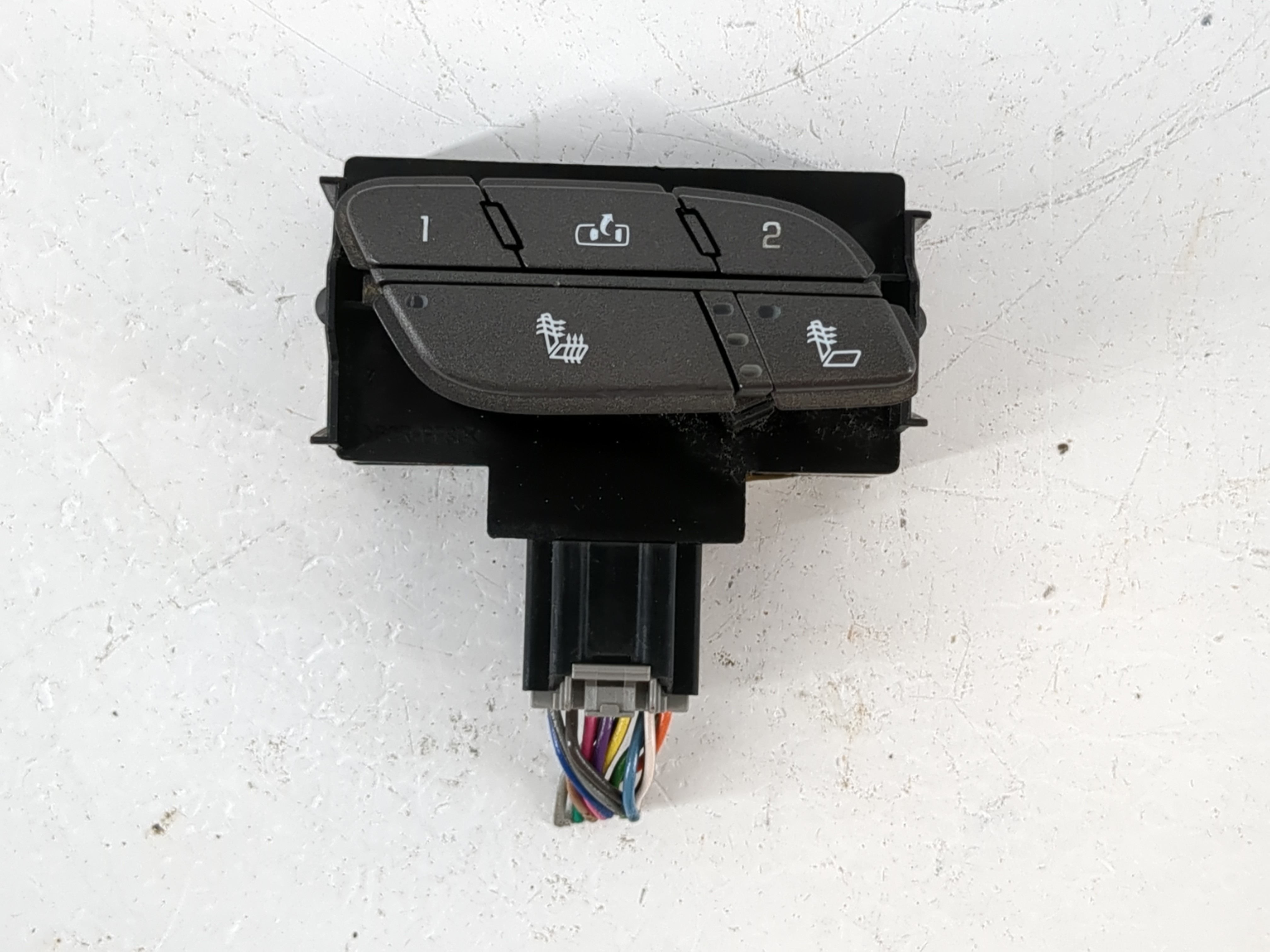 2007-2011 Buick Lucerne Driver Left Door Master Power Window Switch 980989 - Oemusedautoparts1.com