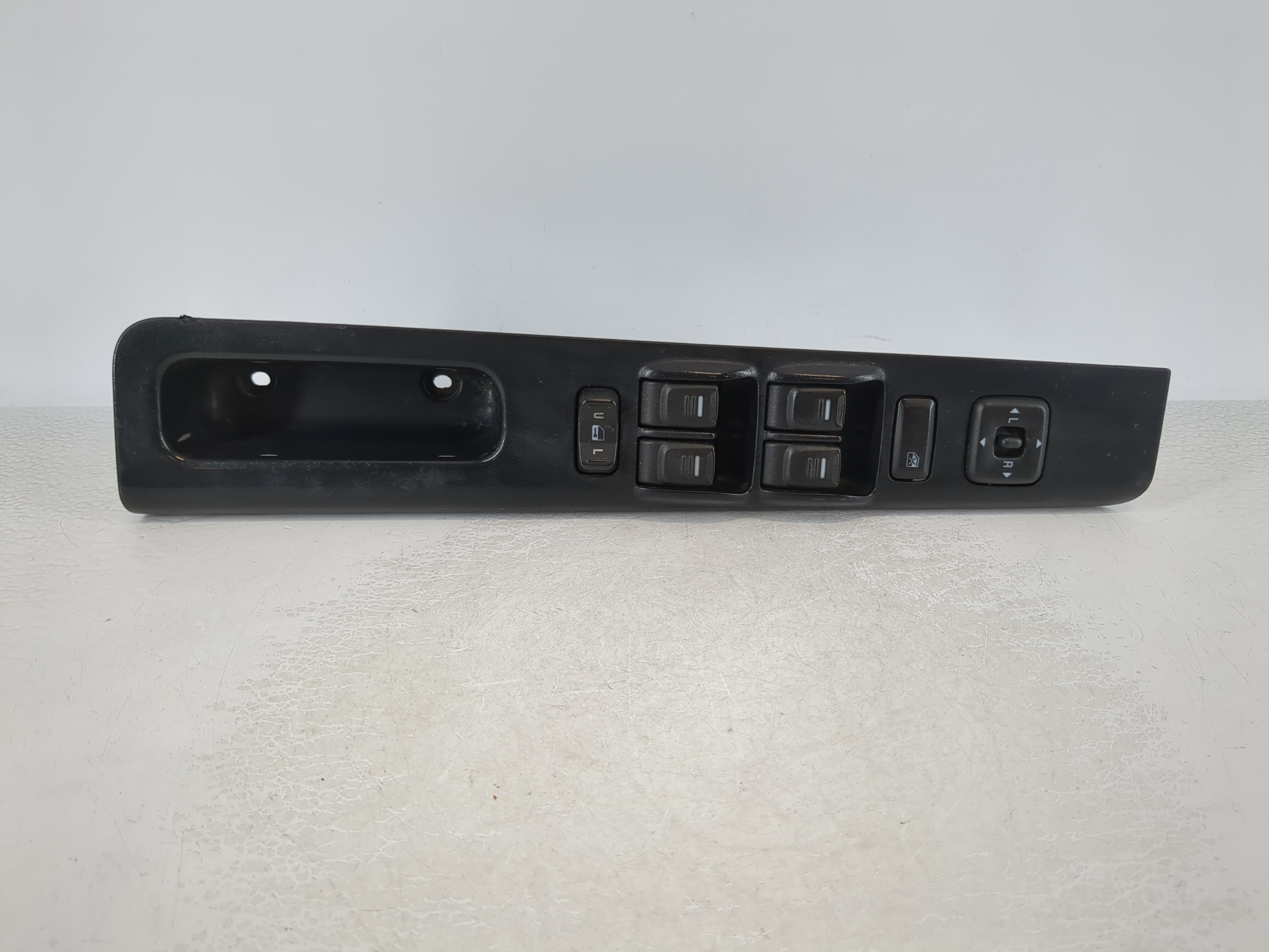 Picture of 2004-2012 Chevrolet Colorado Driver Left Door Master Power Window Switch 981493