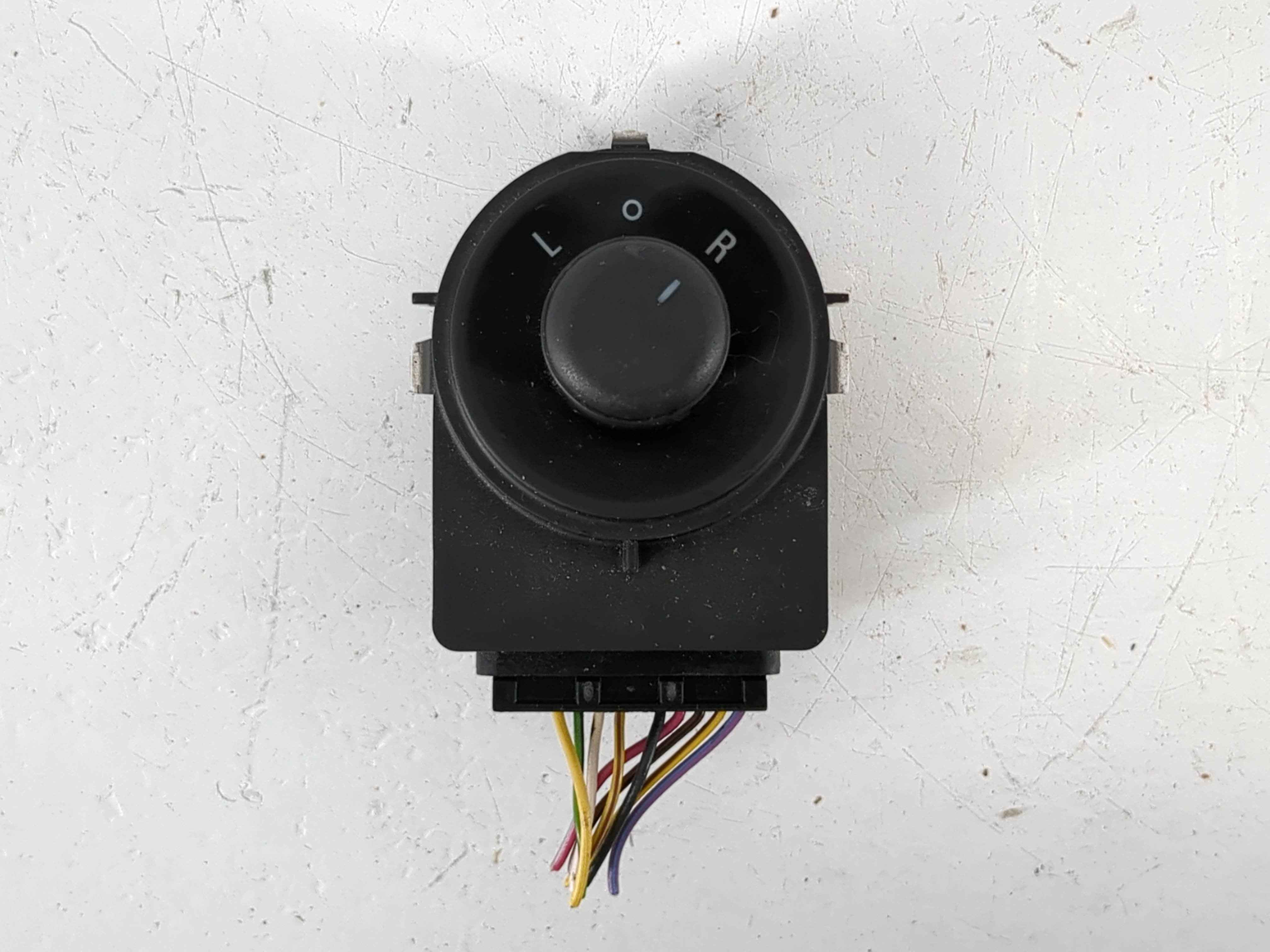 2011-2016 Chevrolet Cruze Driver Left Door Master Power Window Switch 981558 - Oemusedautoparts1.com