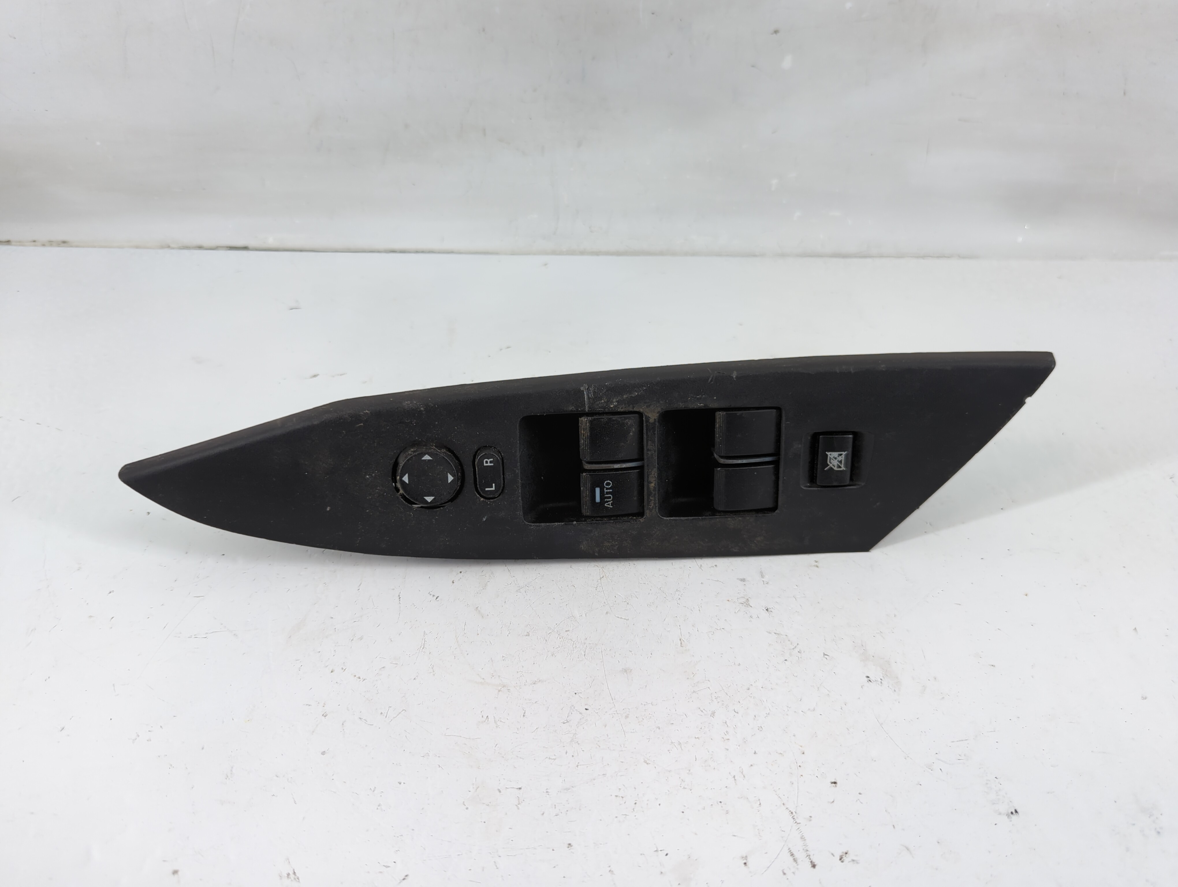 Picture of 2010-2013 Mazda 3 Driver Left Door Master Power Window Switch 982116