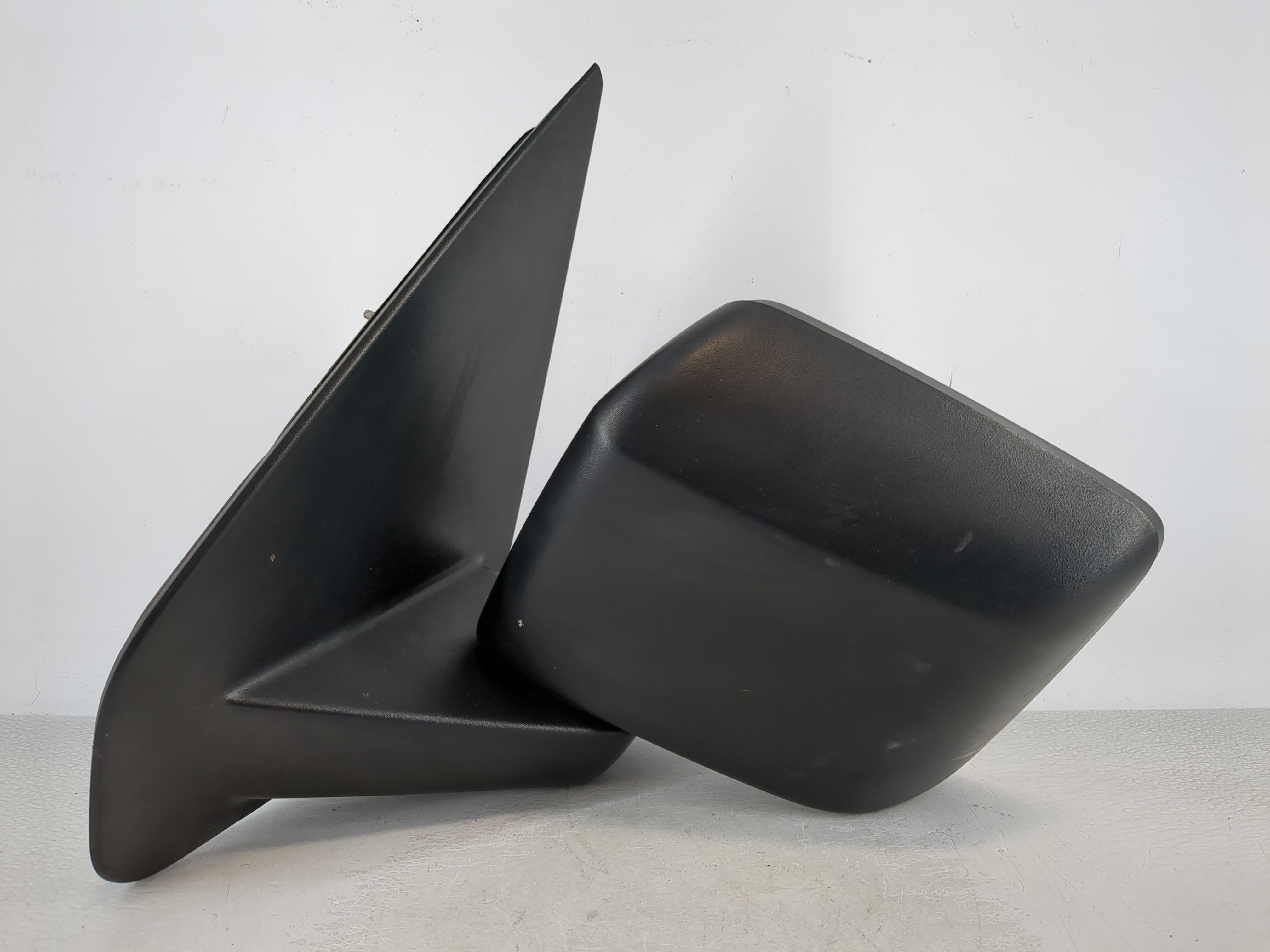 2004-2008 Ford F-150 Driver Left Side View Manual Door Mirror Black 982391 - Oemusedautoparts1.com