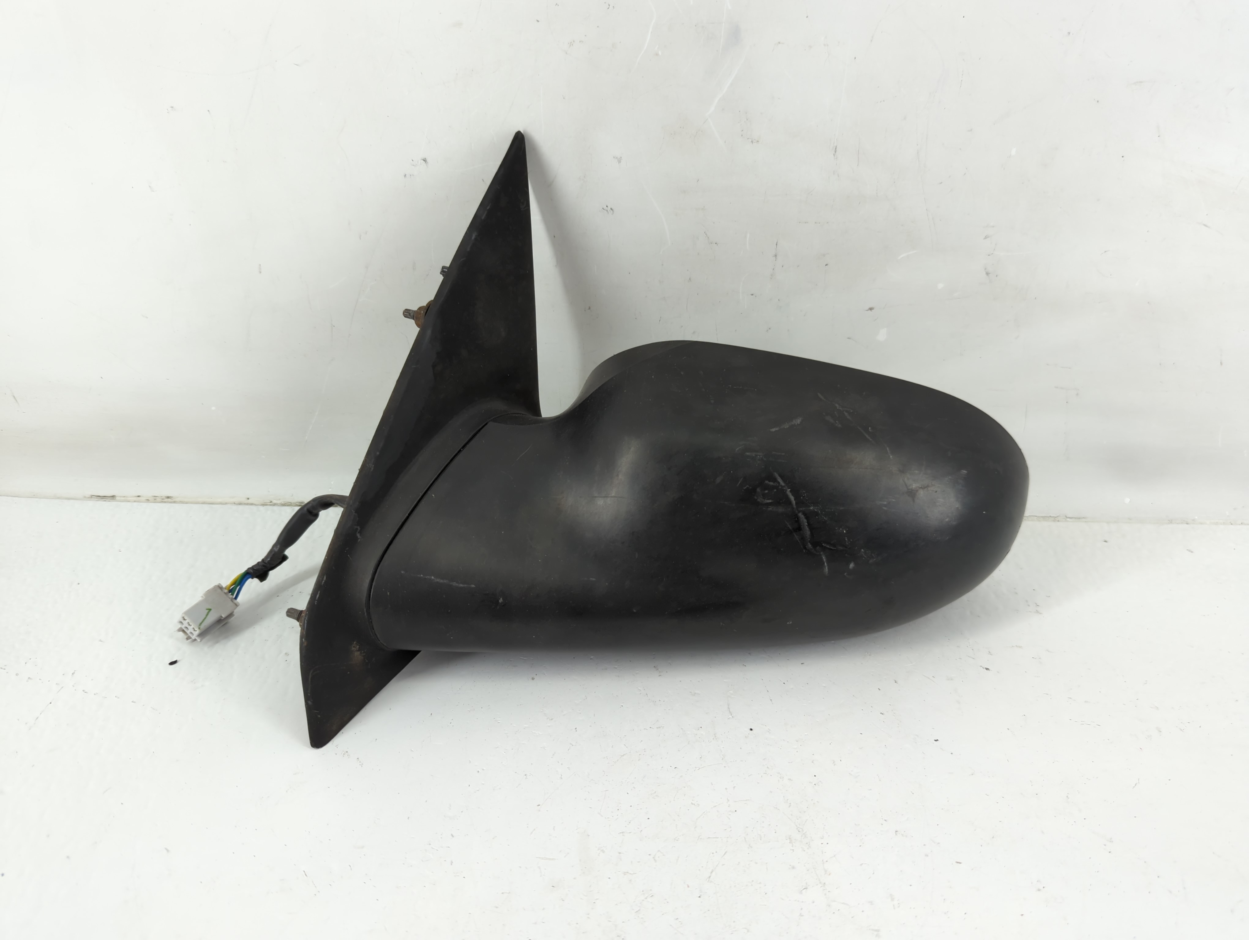 Picture of Saturn Ls Driver Left Side View Manual Door Mirror Black 982398