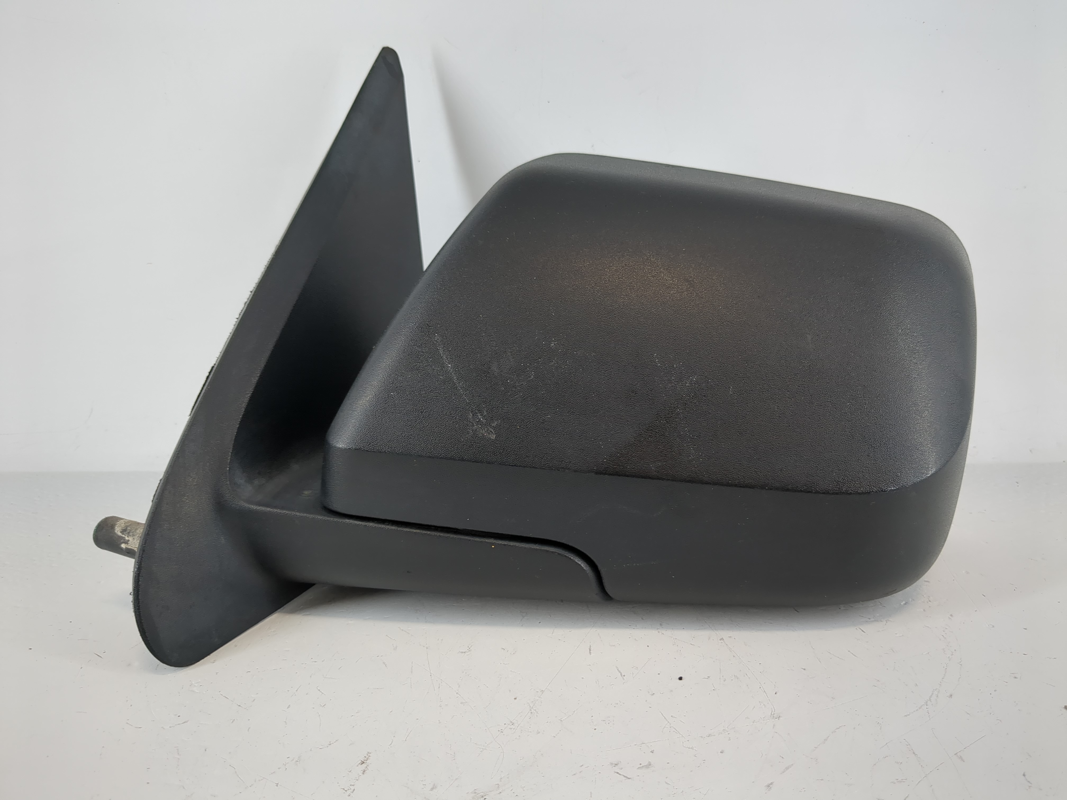2008-2009 Ford Escape Driver Left Side View Manual Door Mirror Black 982559 - Oemusedautoparts1.com