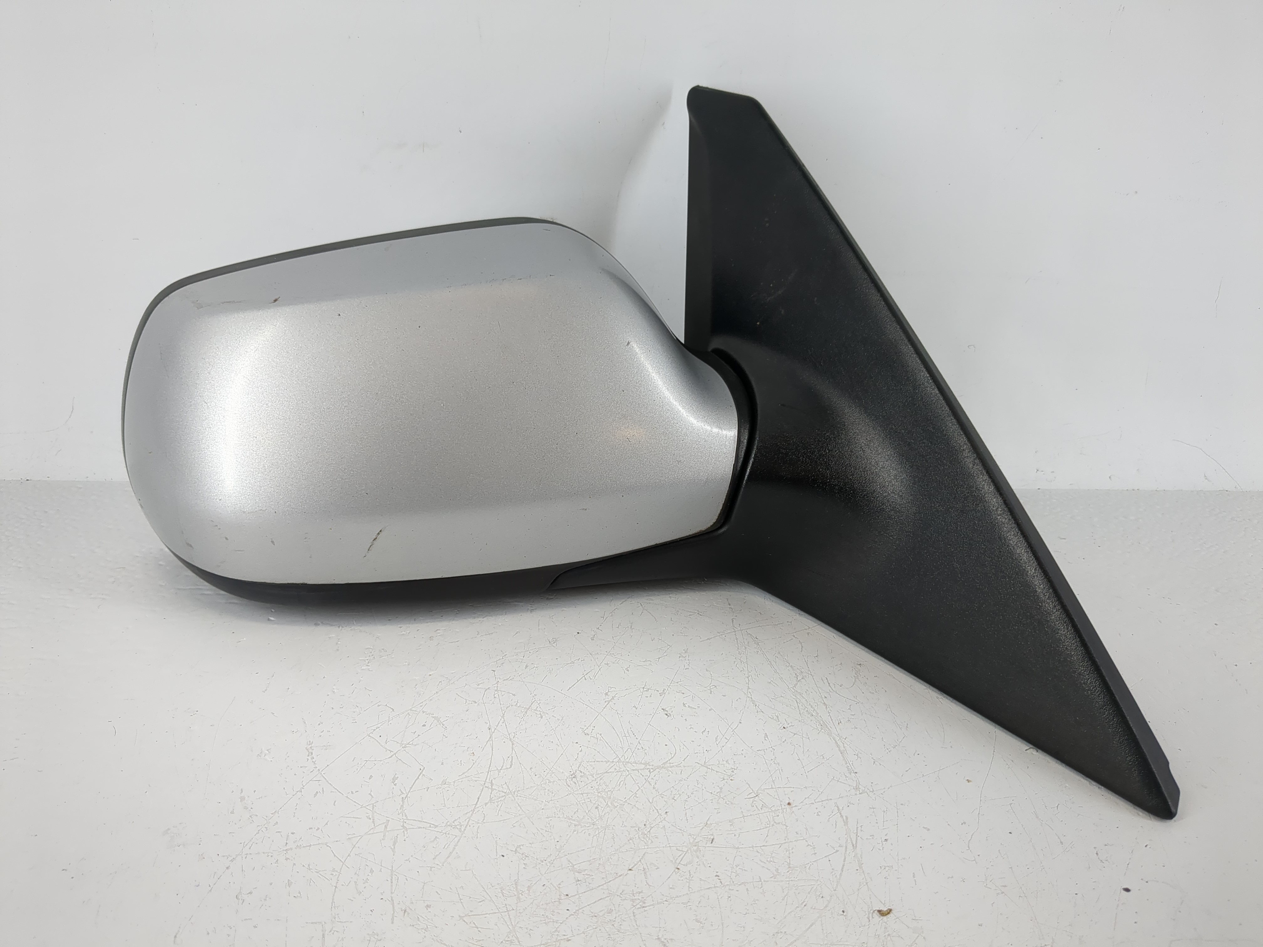 2007-2009 Mazda 3 Passenger Right Side View Power Door Mirror Silver 982627 - Oemusedautoparts1.com