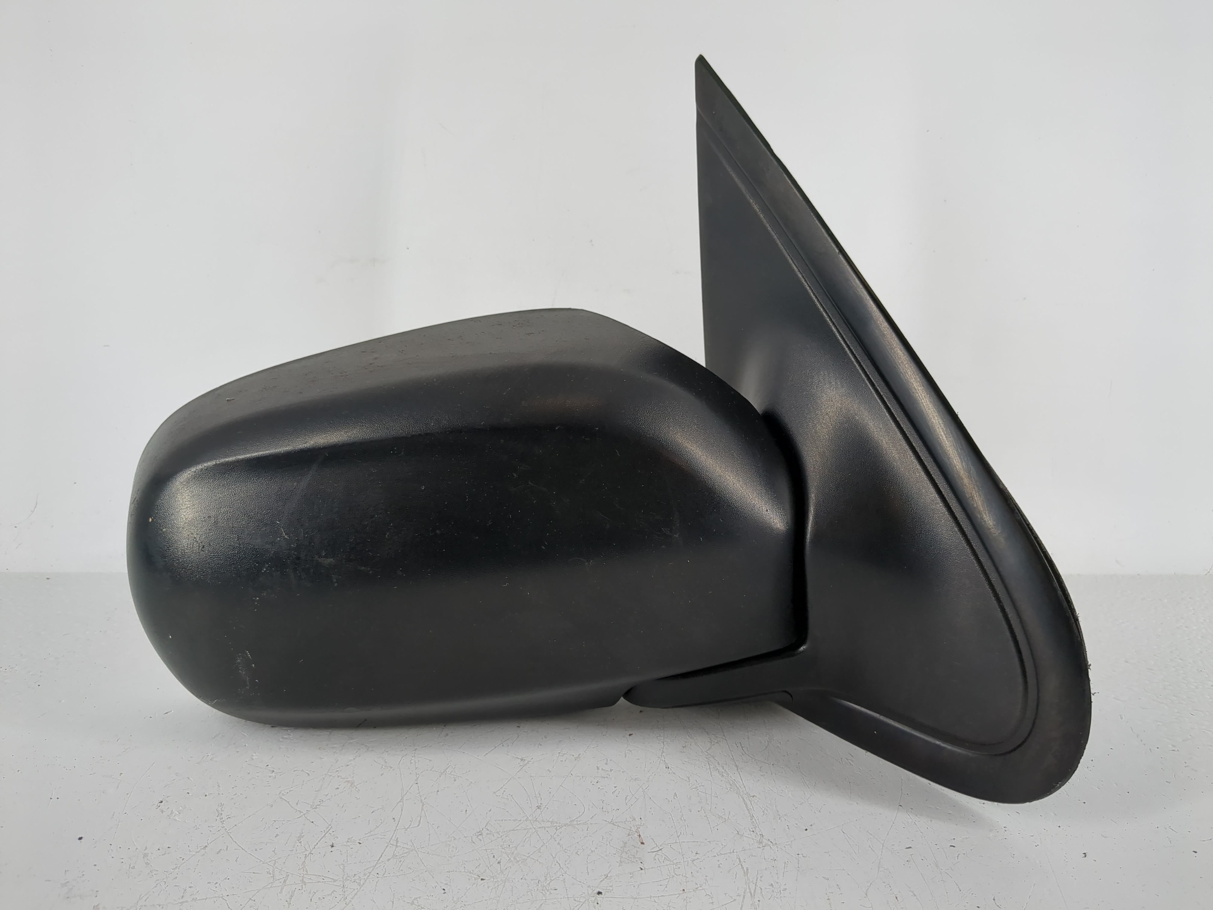 2001-2007 Ford Escape Passenger Right Side View Manual Door Mirror Black 982724 - Oemusedautoparts1.com