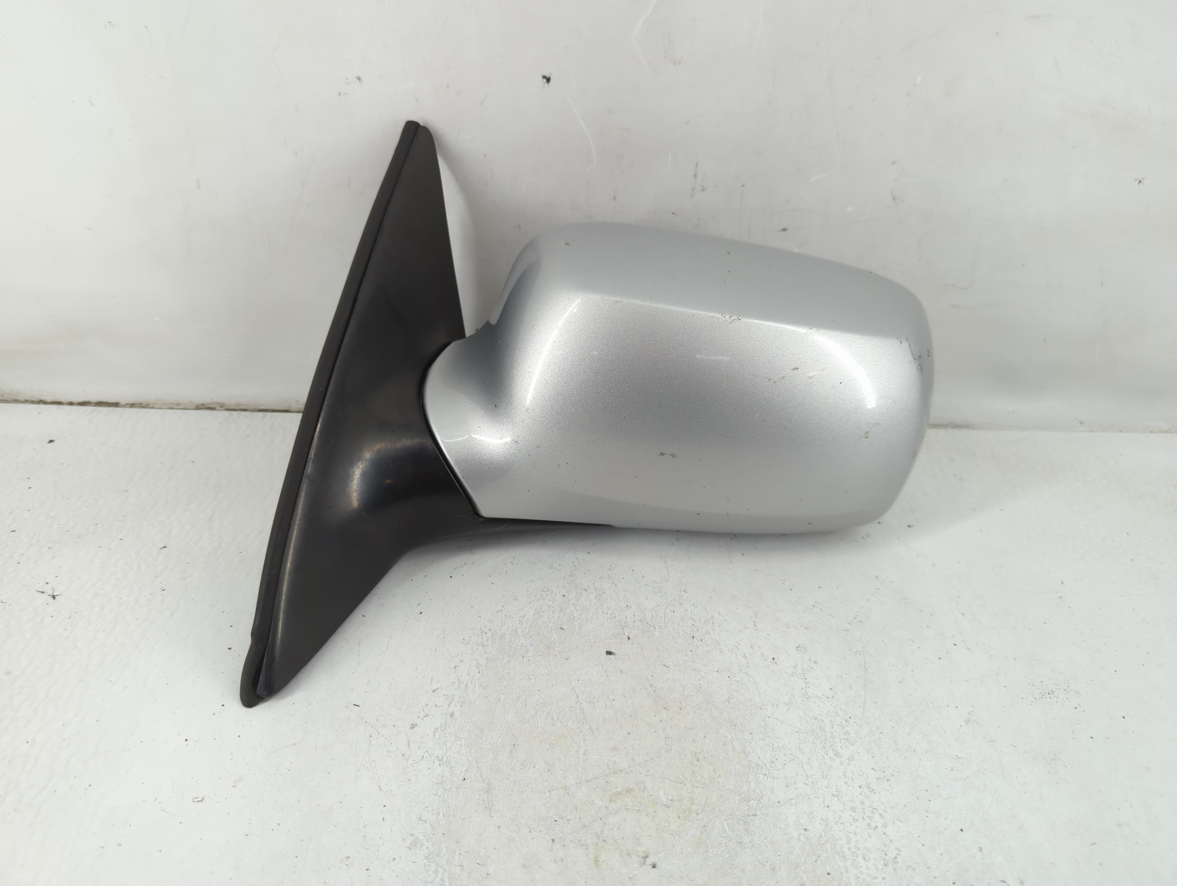 2009-2011 Buick Lucerne Driver Left Side View Manual Door Mirror Grey 982795 - Oemusedautoparts1.com