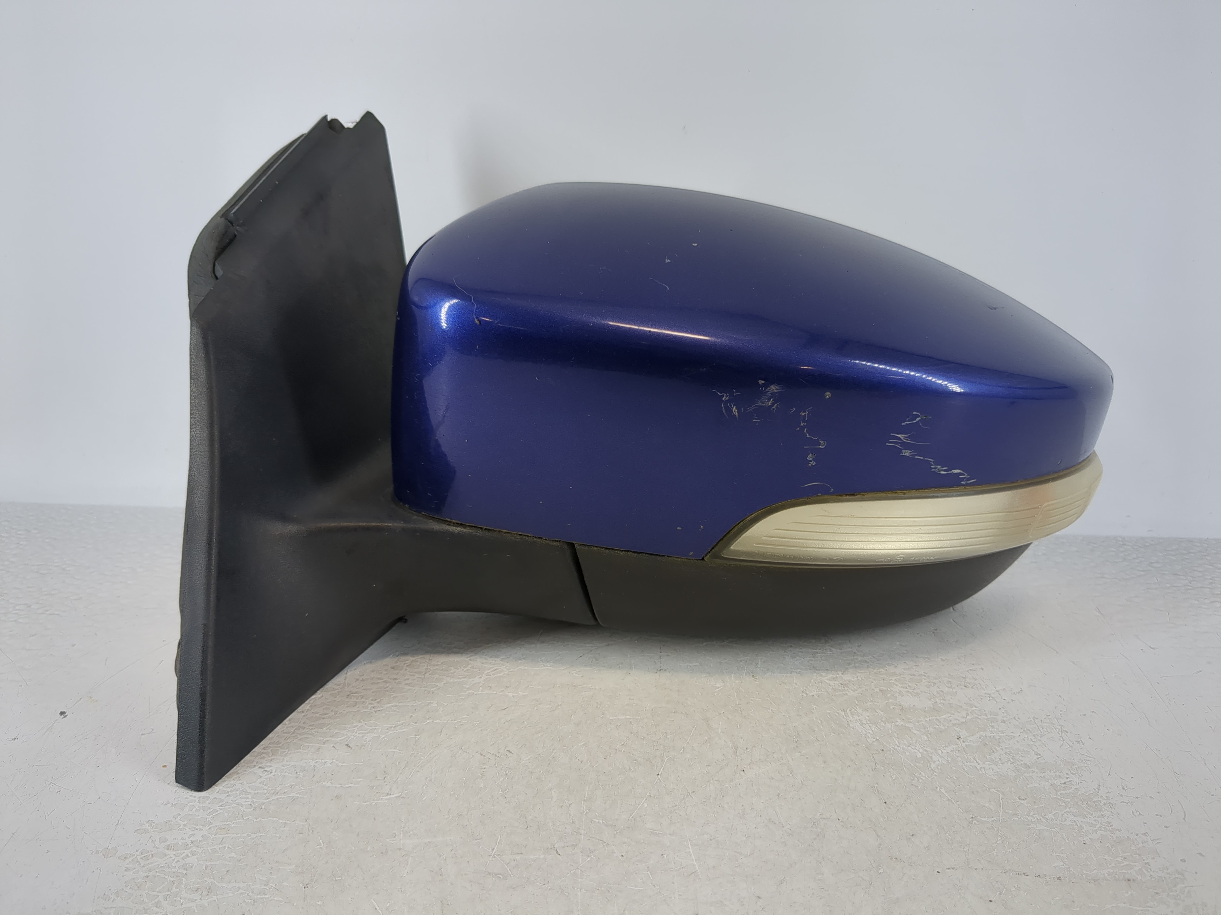 Picture of 2012-2014 Ford Focus Driver Left Side View Manual Door Mirror Black 982878