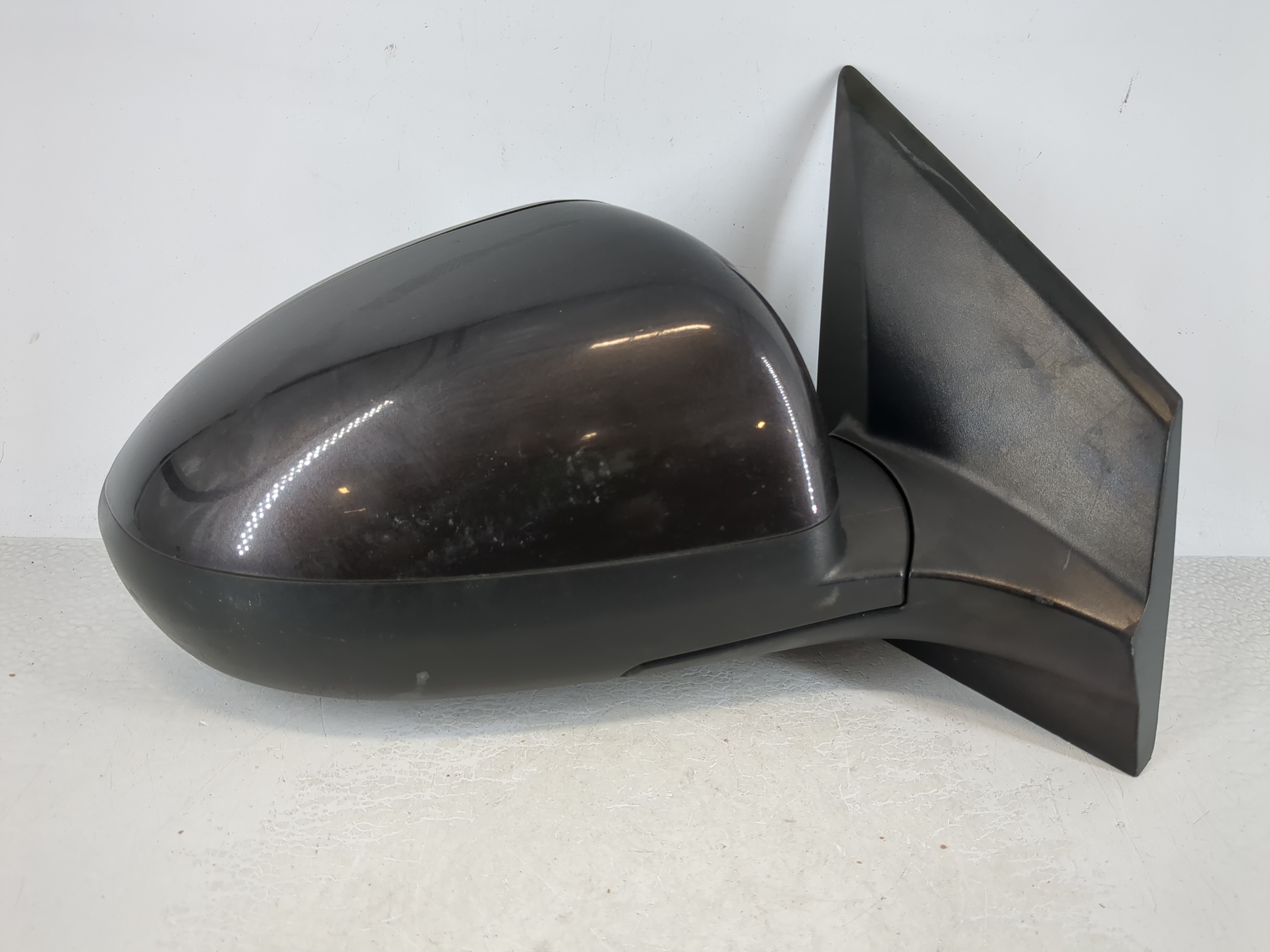 2013-2014 Chevrolet Sonic Passenger Right Side View Manual Door Mirror 982921 - Oemusedautoparts1.com