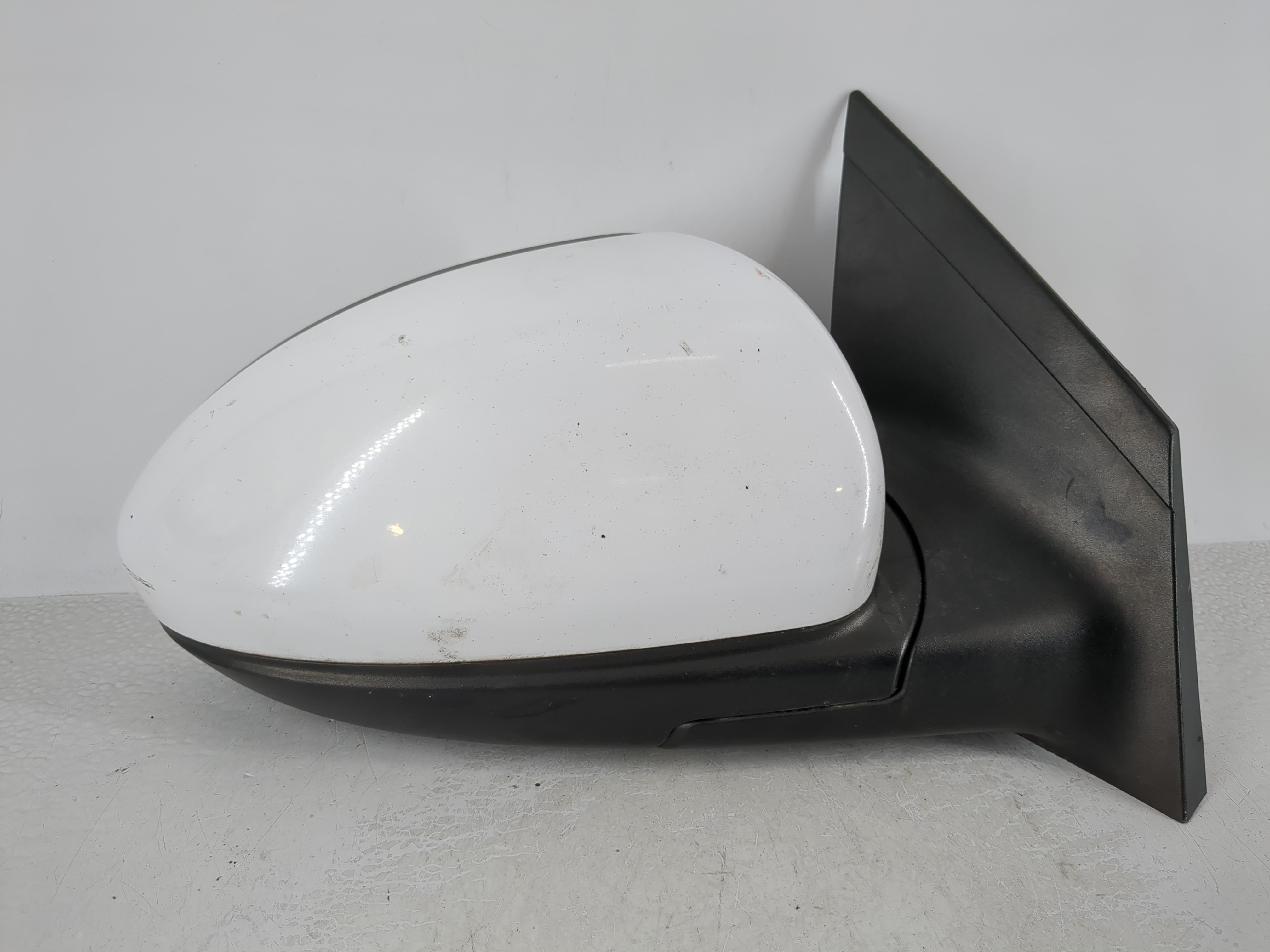 2011-2016 Chevrolet Cruze Passenger Right Side View Manual Door Mirror 982977 - Oemusedautoparts1.com
