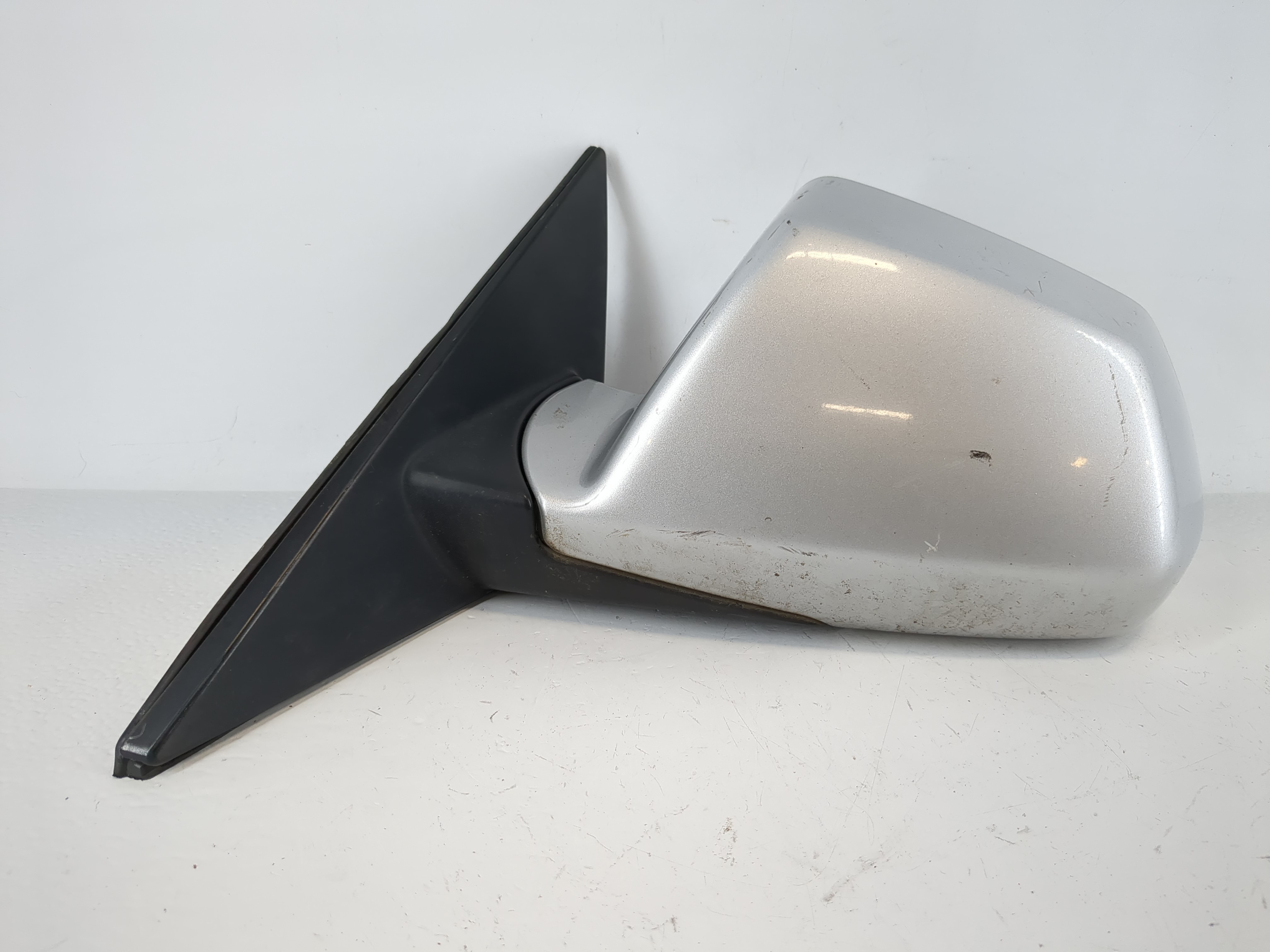 2008-2014 Cadillac Cts Driver Left Side View Manual Door Mirror Silver 983121 - Oemusedautoparts1.com
