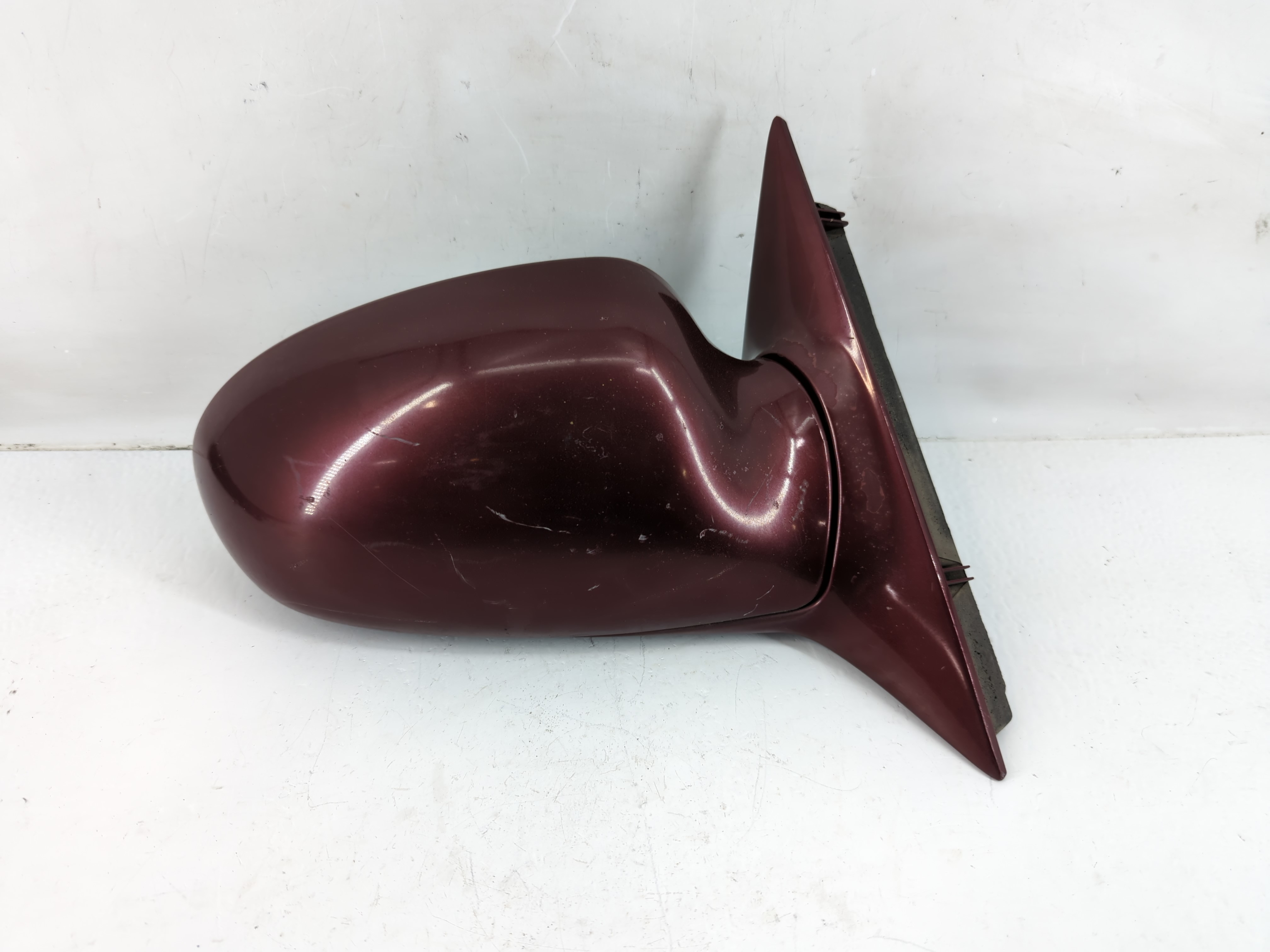 Picture of 2000-2005 Buick Lesabre Passenger Right Side View Manual Door Mirror Red 983132