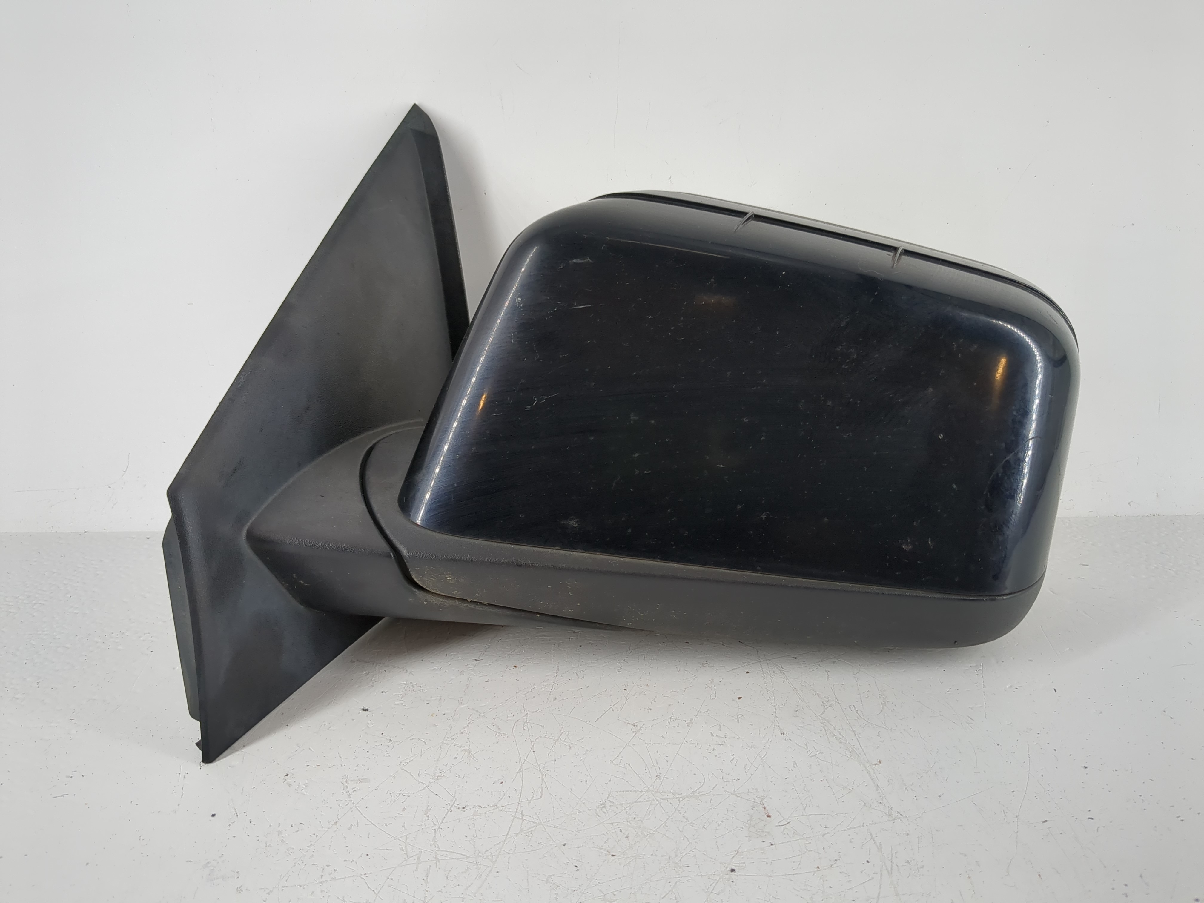 2008-2008 Ford Edge Driver Left Side View Manual Door Mirror Black 983281 - Oemusedautoparts1.com