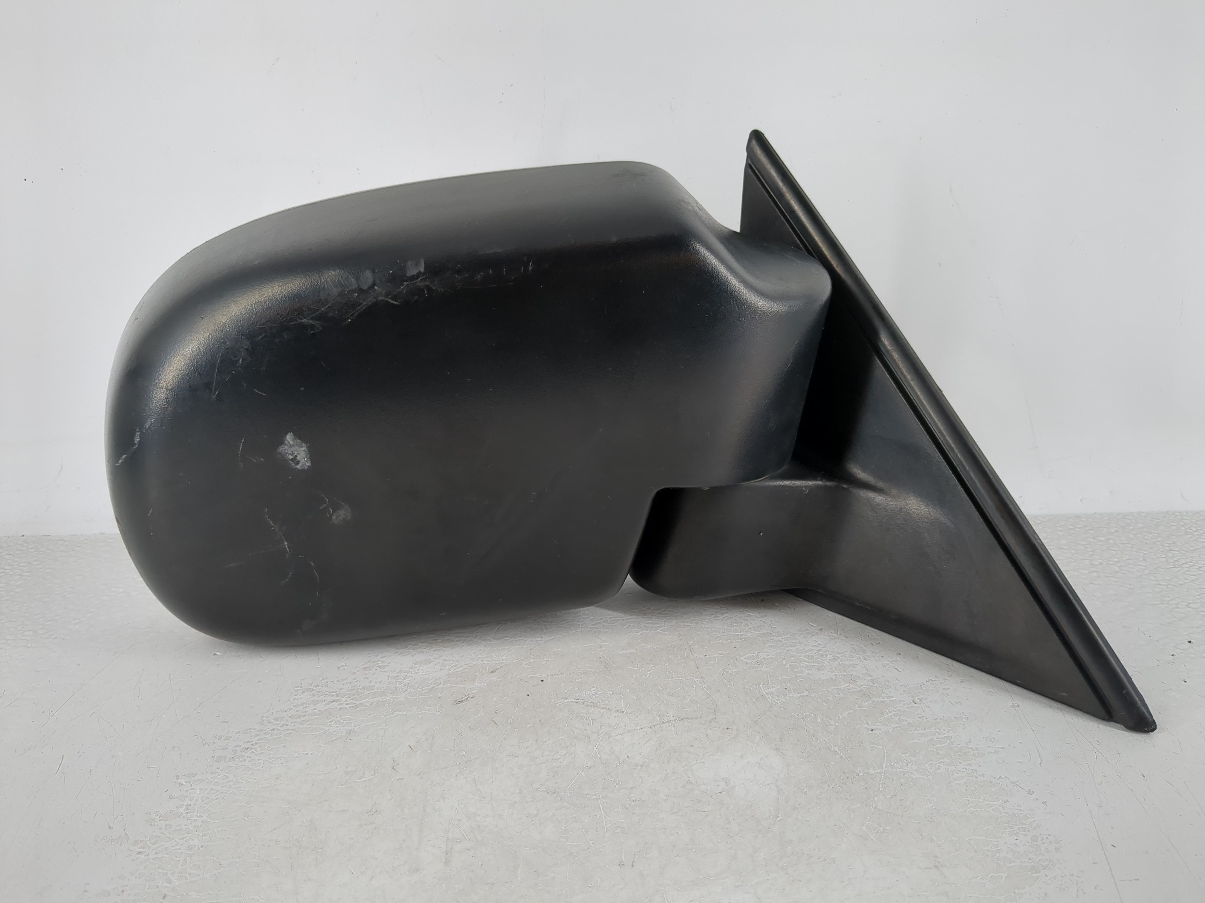 Picture of Gmc Chevrolet Passenger Right Side View Manual Door Mirror Black 983324