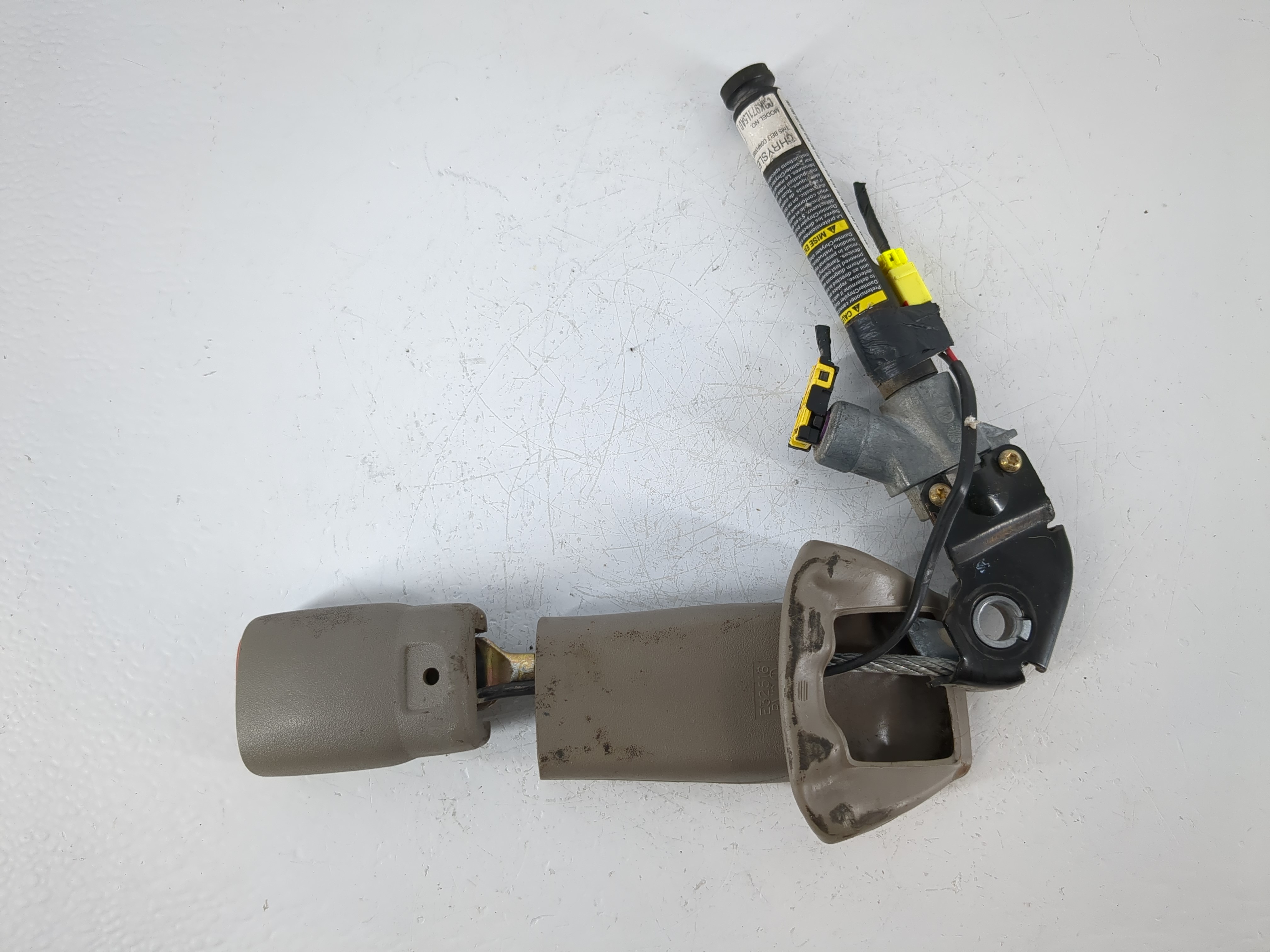 Dodge Grand Caravan Driver Seatbelt Buckle 984538 - Oemusedautoparts1.com