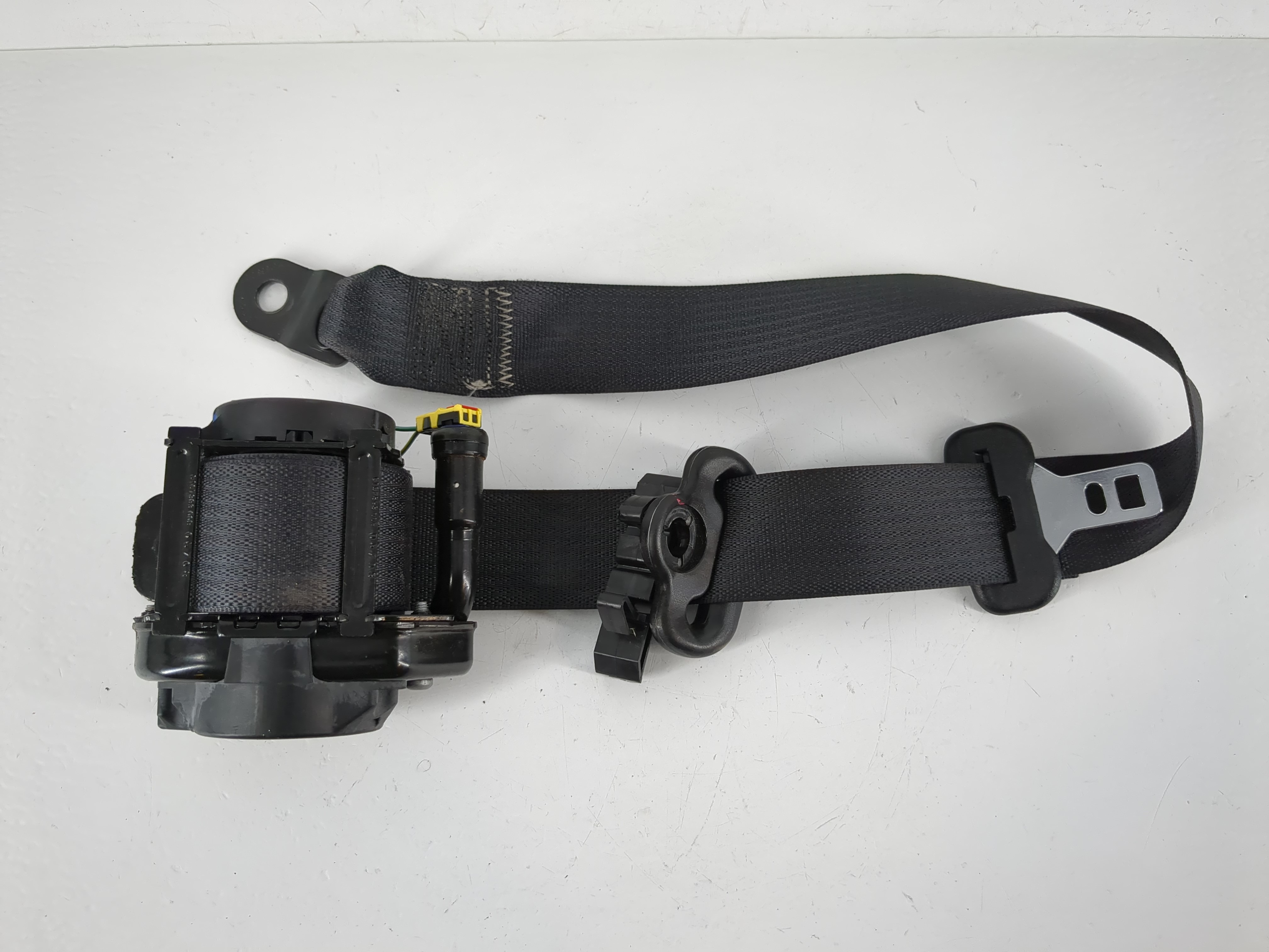 2013-2019 Dodge Journey Passenger Front Seatbelt Retractor 985867 - Oemusedautoparts1.com