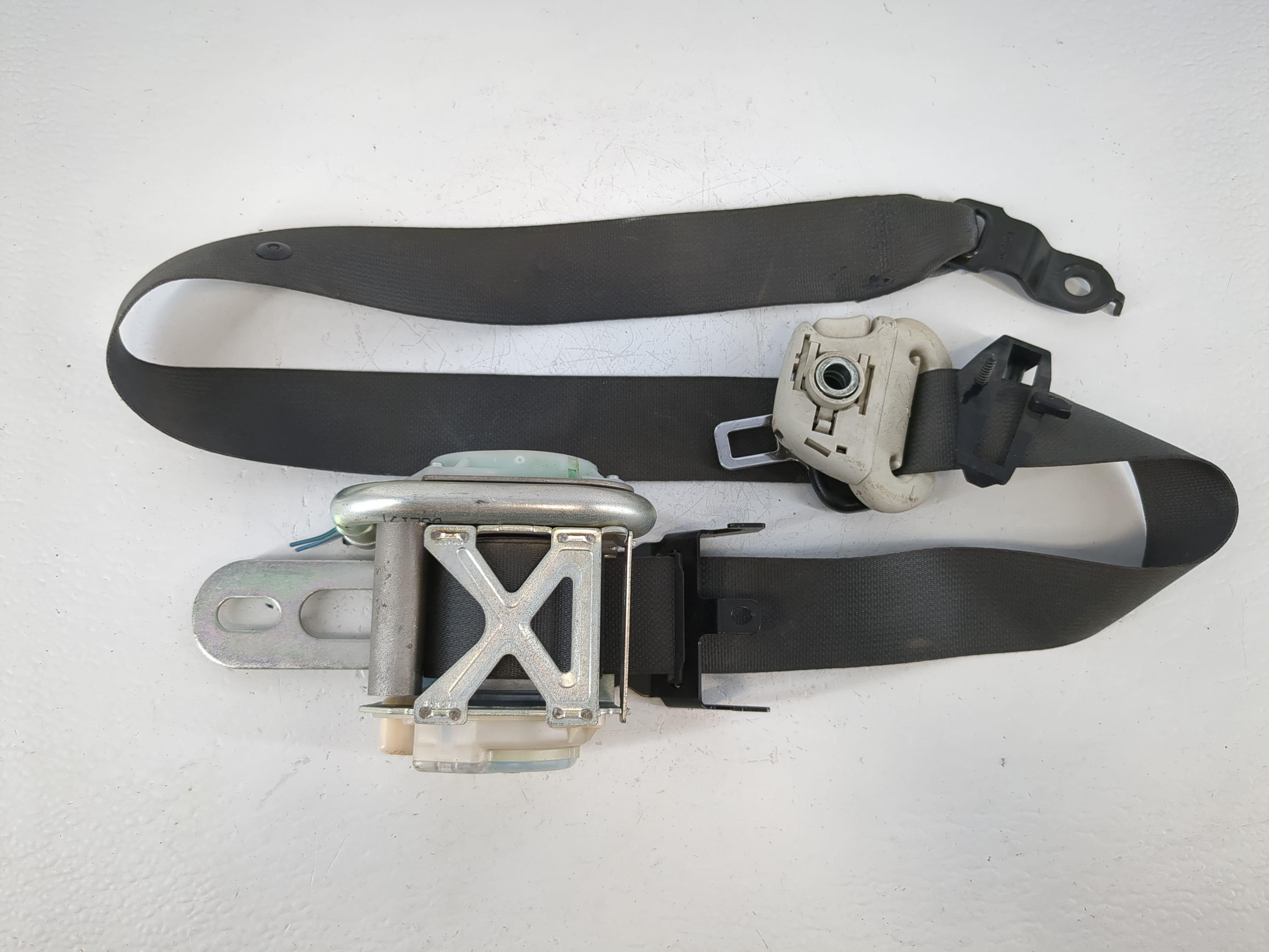 Picture of 2008-2010 Dodge Charger Passenger Front Seatbelt Retractor 986047