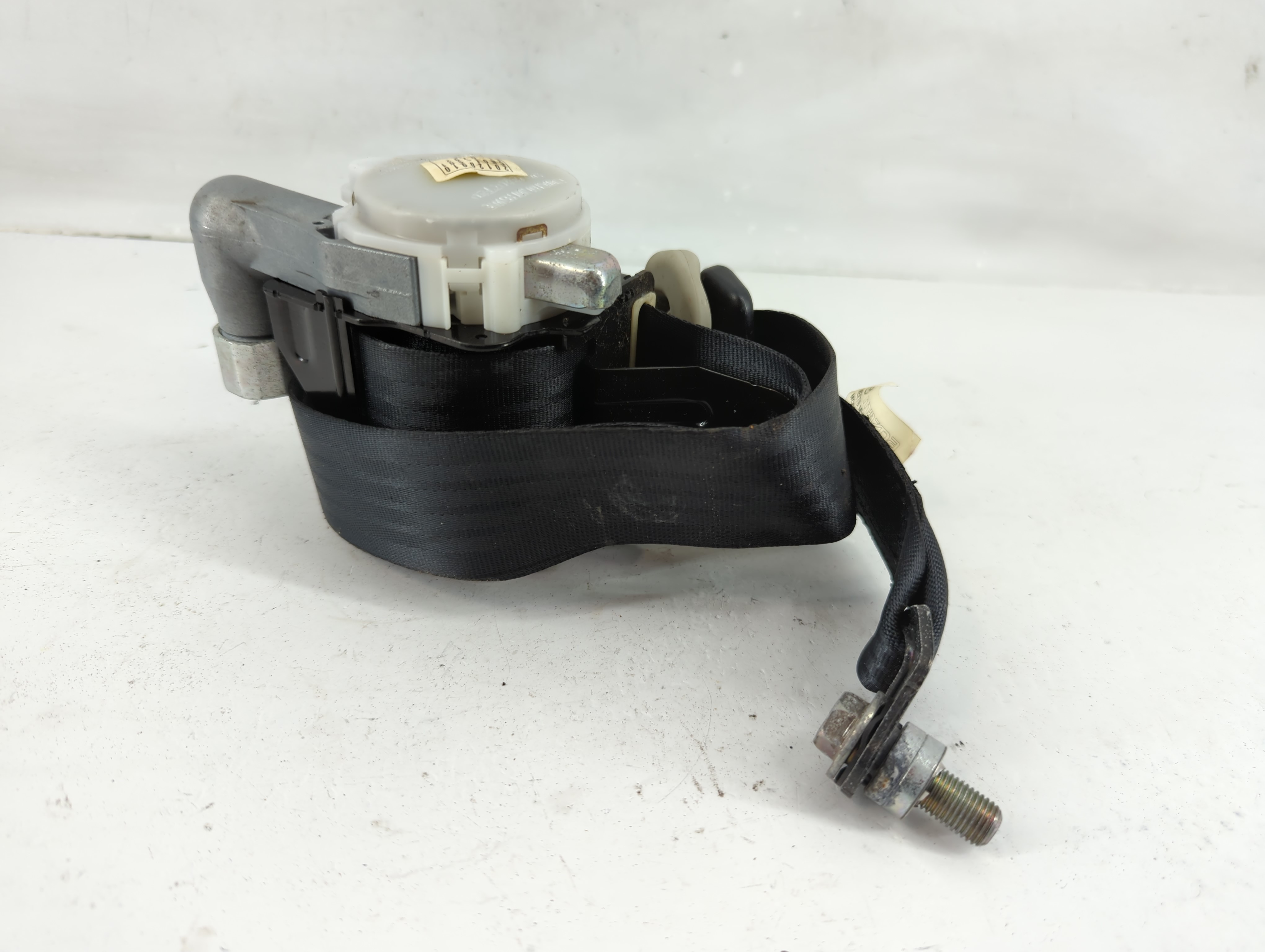 Picture of 2012-2013 Mazda 3 Passenger Front Seatbelt Buckle 986565