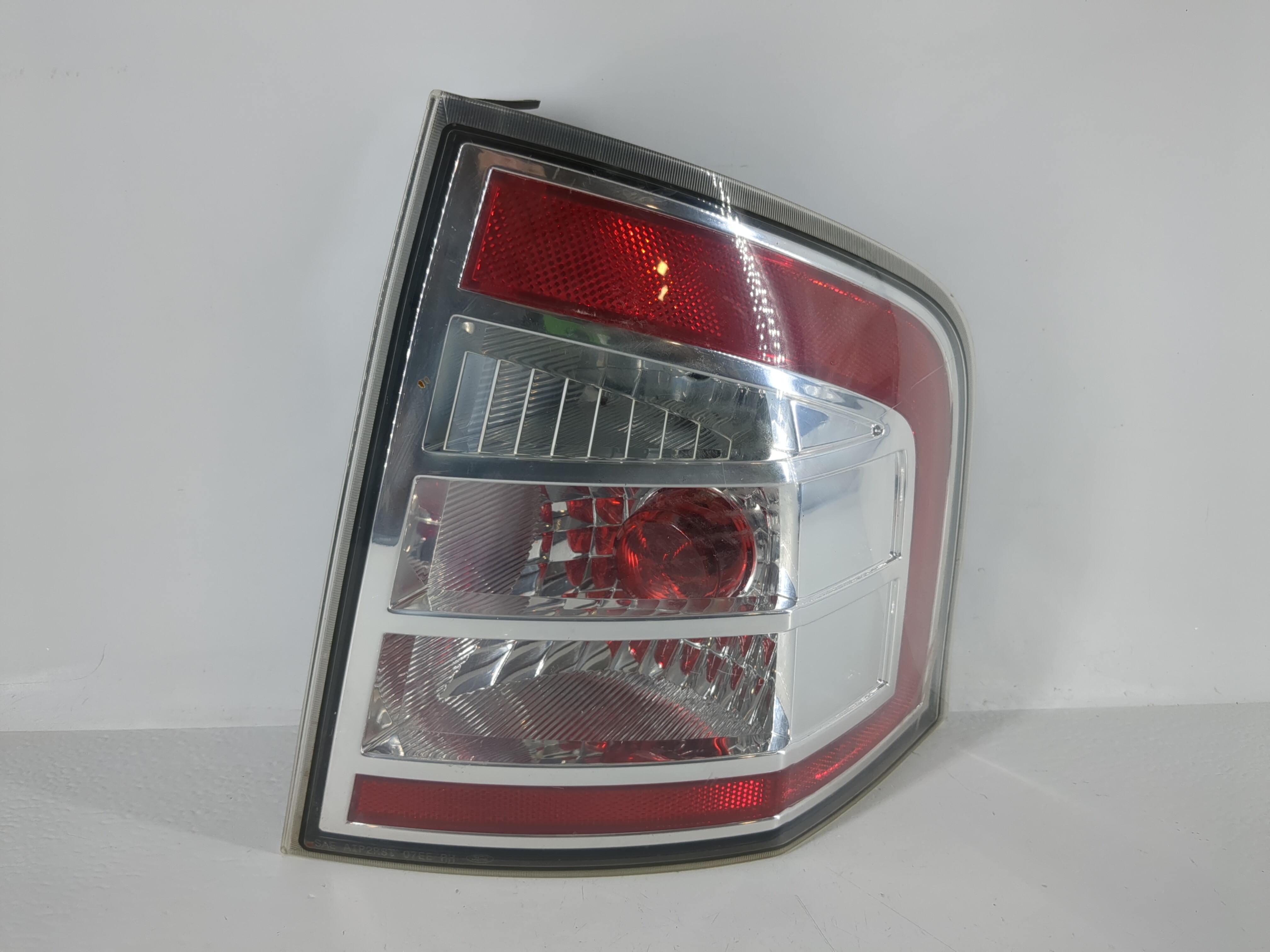 2007 Ford Edge Passenger Right Side Tail Light Taillight Deck Lid Mounted 992451 - Oemusedautoparts1.com