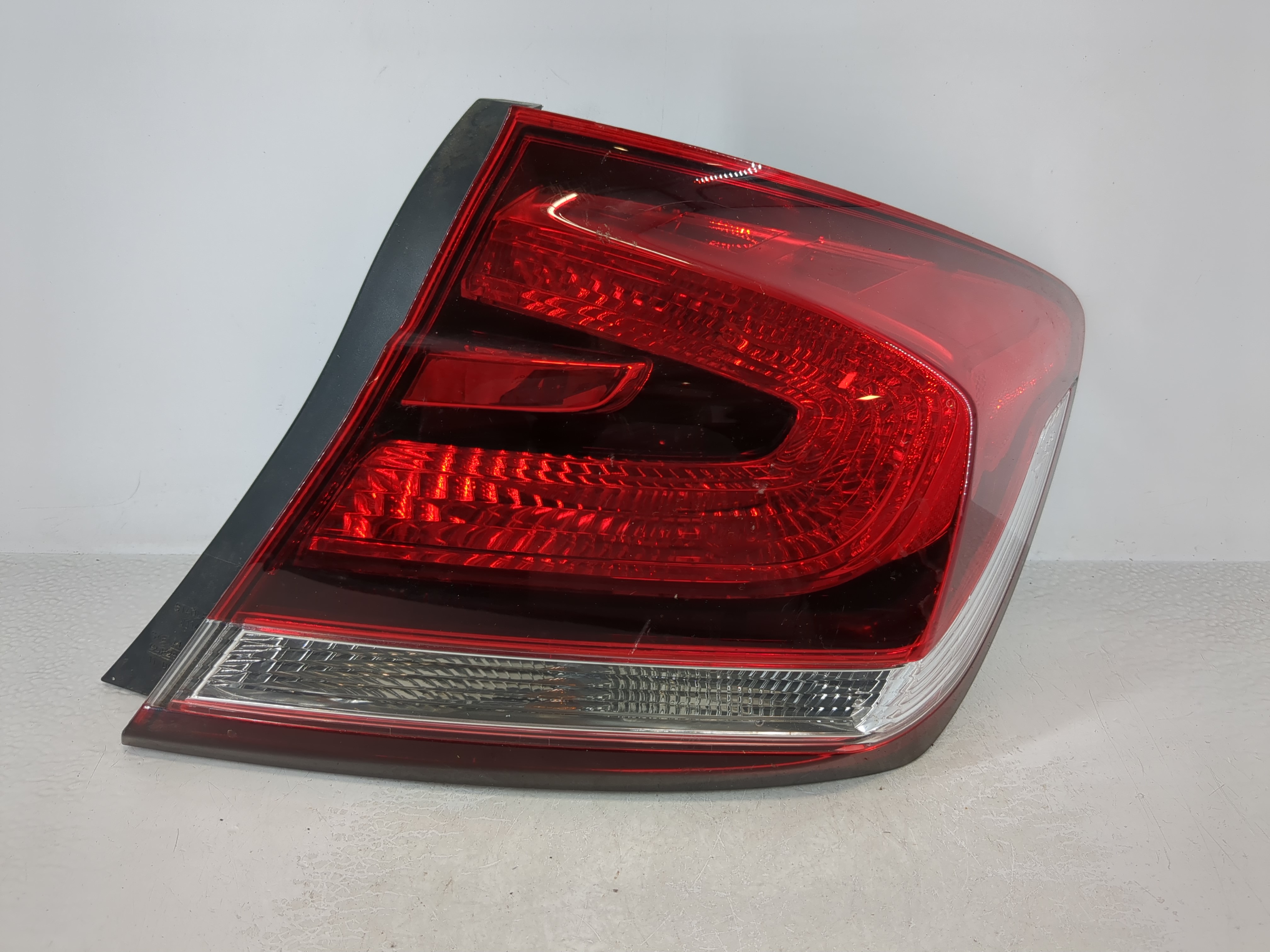 Picture of 2013 Honda Civic Driver Left Side Tail Light Taillight Deck Lid Mounted 992915