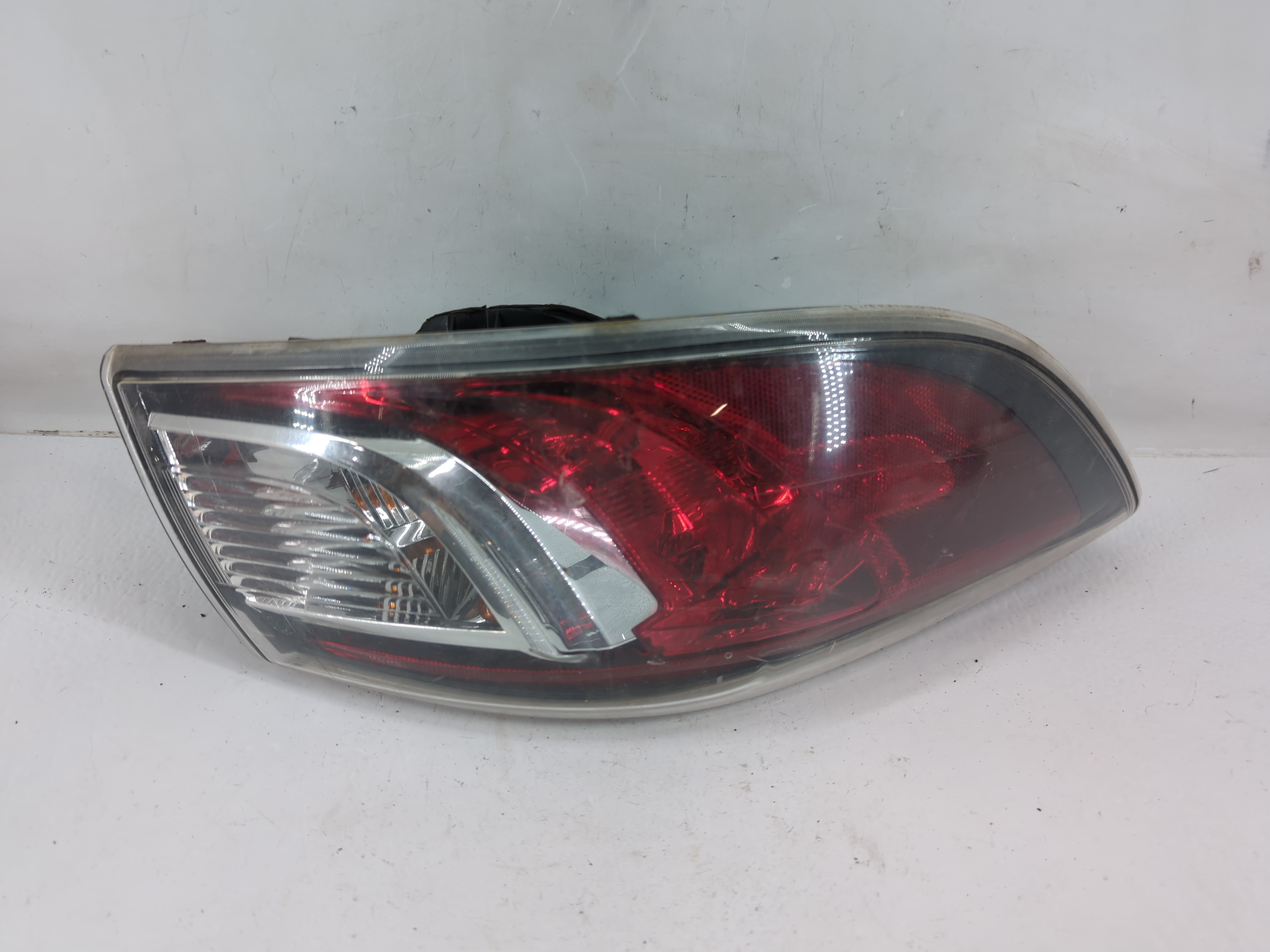 Picture of 2010-2013 Mazda 3 Driver Left Side Tail Light Taillight Deck Lid Mounted 993013