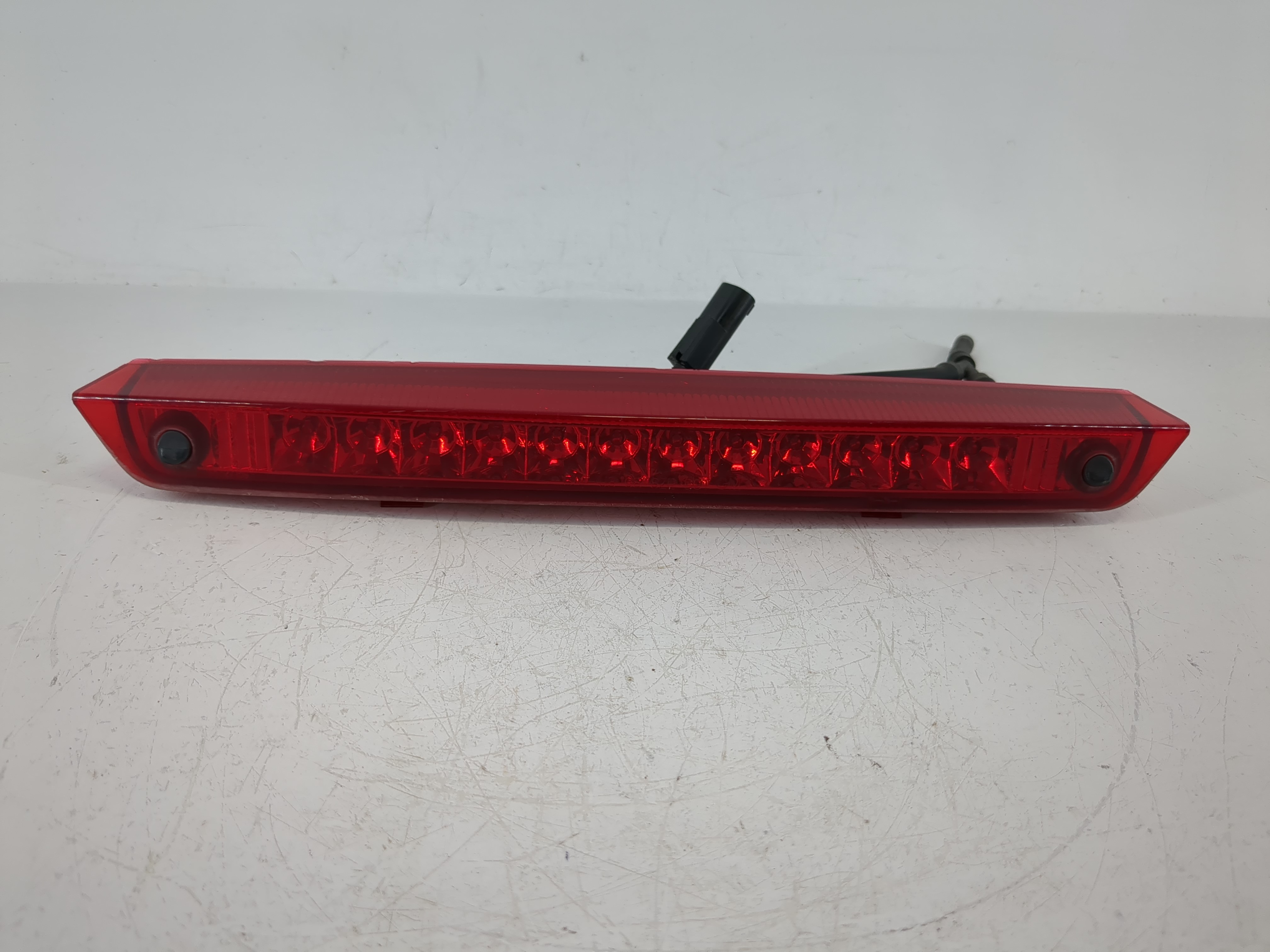 2014 Chevrolet Captiva Sport Third Brake Light Tail Light 993124 - Oemusedautoparts1.com