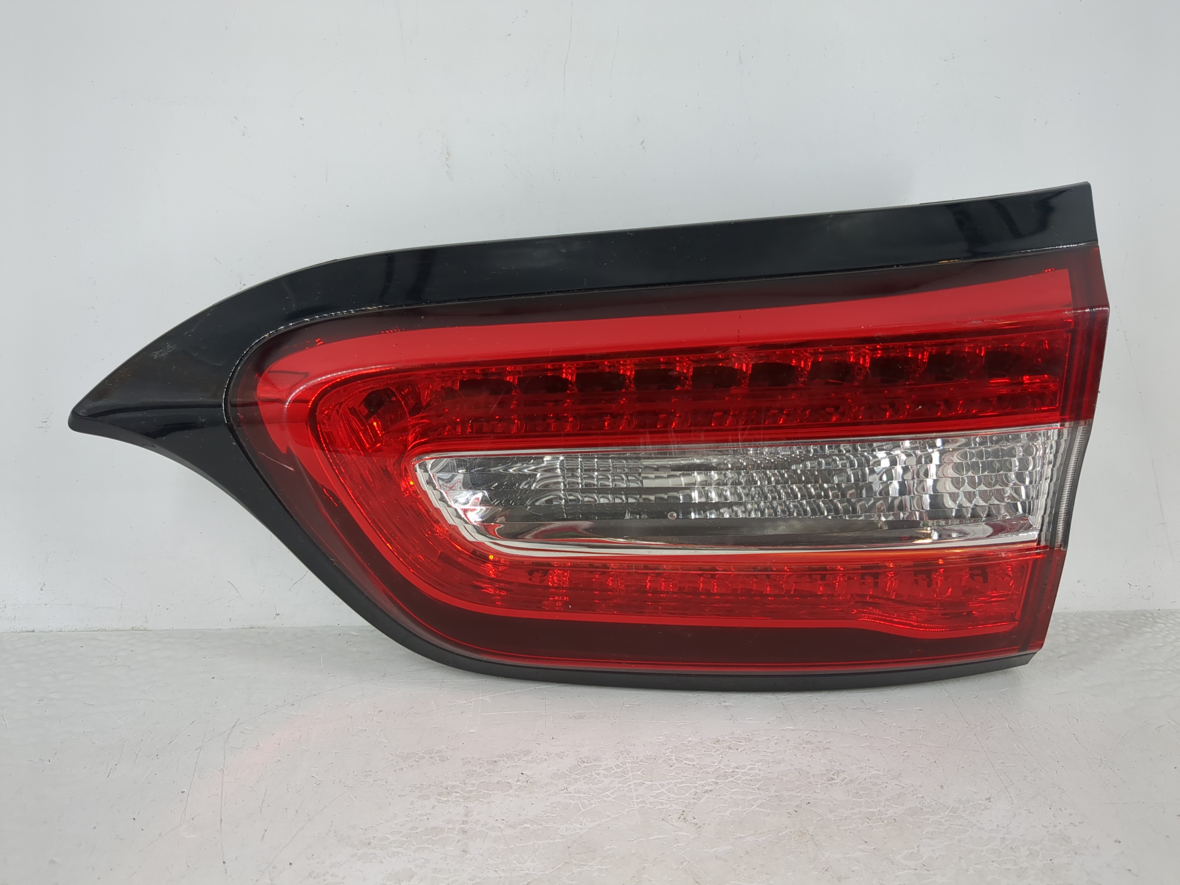 Picture of 2014 Jeep Cherokee Driver Left Side Tail Light Taillight Deck Lid Mounted 993306