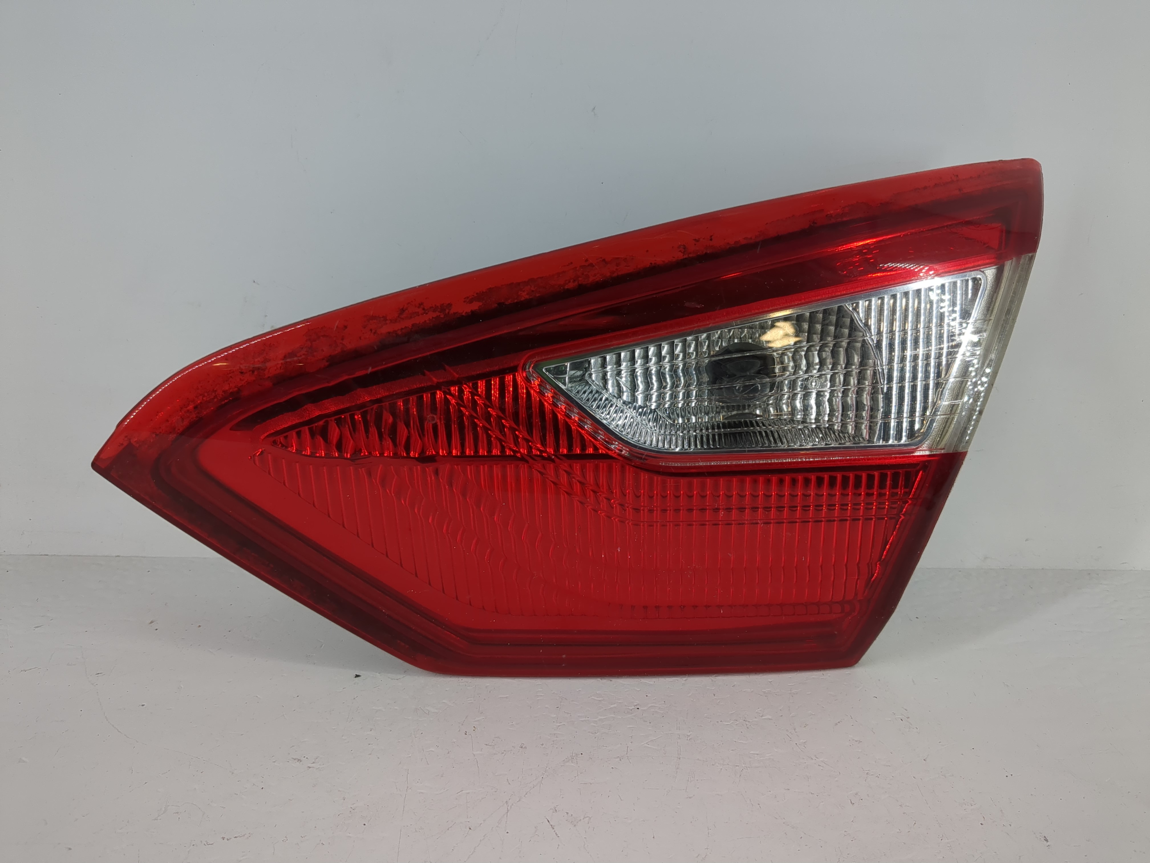 Picture of 2012 Ford Focus Passenger Right Side Tail Light Taillight Deck Lid Mounted 993870