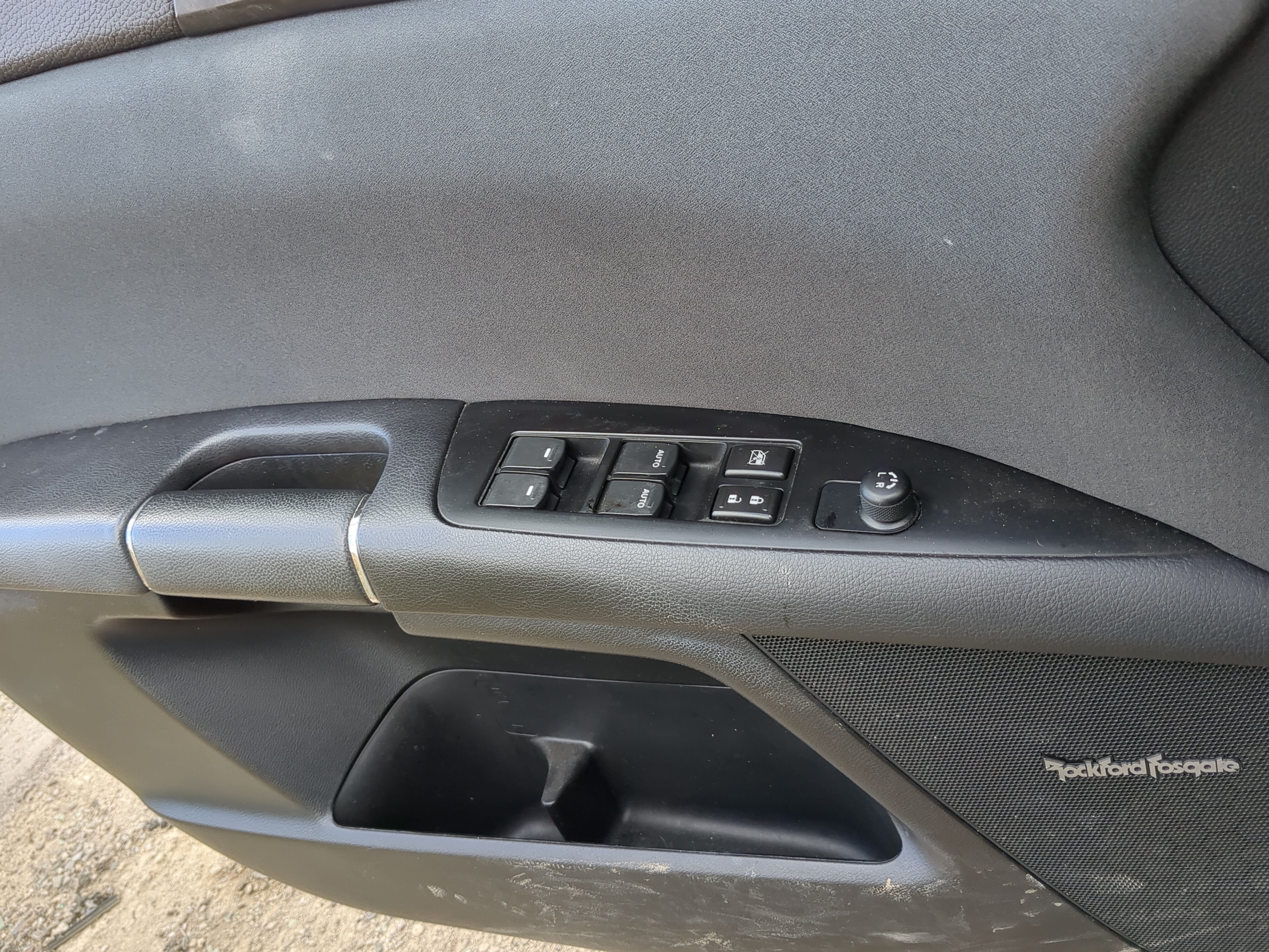 Picture of 2010-2013 Suzuki Kizashi Driver Left Door Master Power Window Switch 1189583