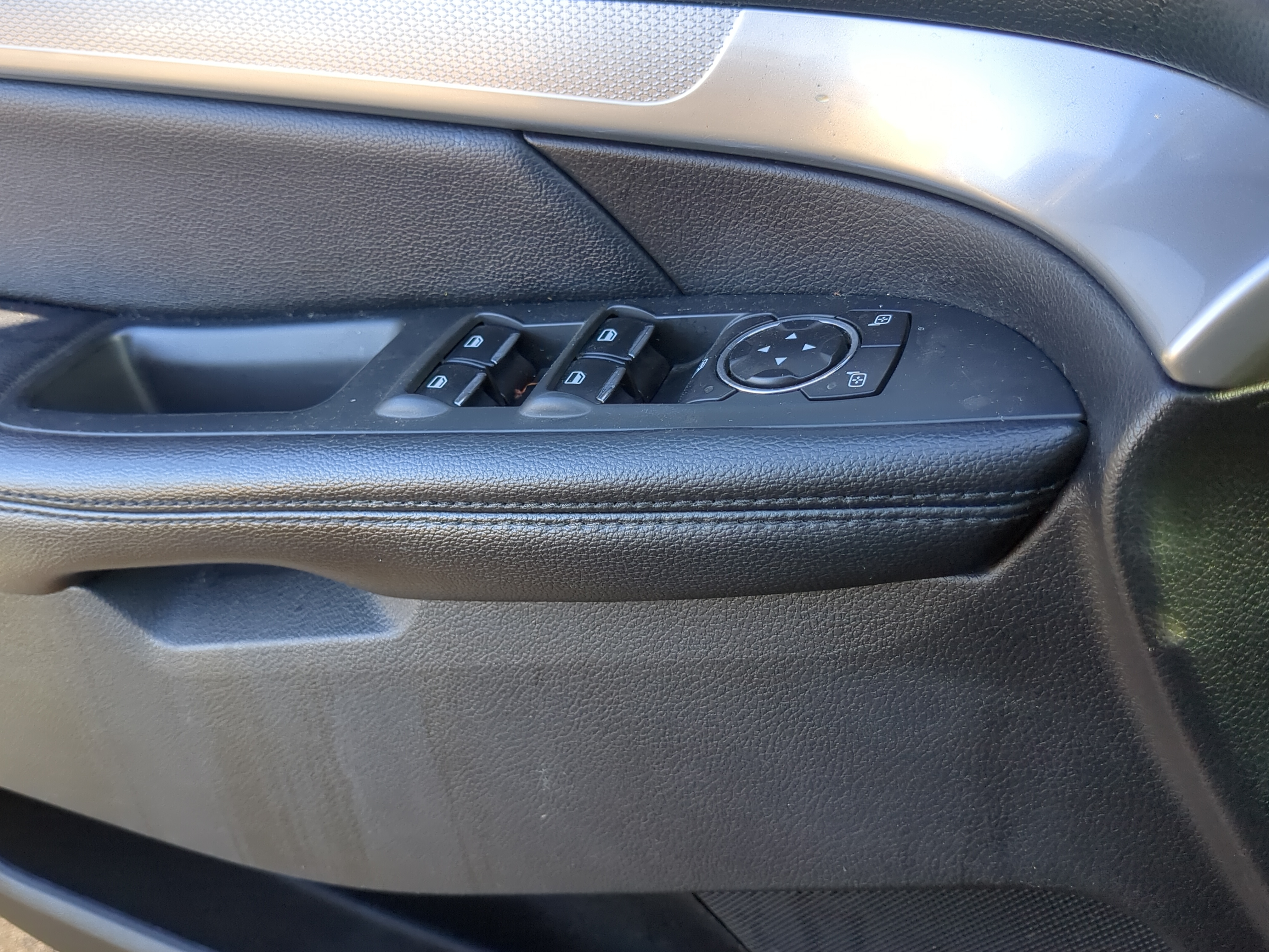 Picture of 2017 Ford Explorer Driver Left Door Master Power Window Switch 1203289