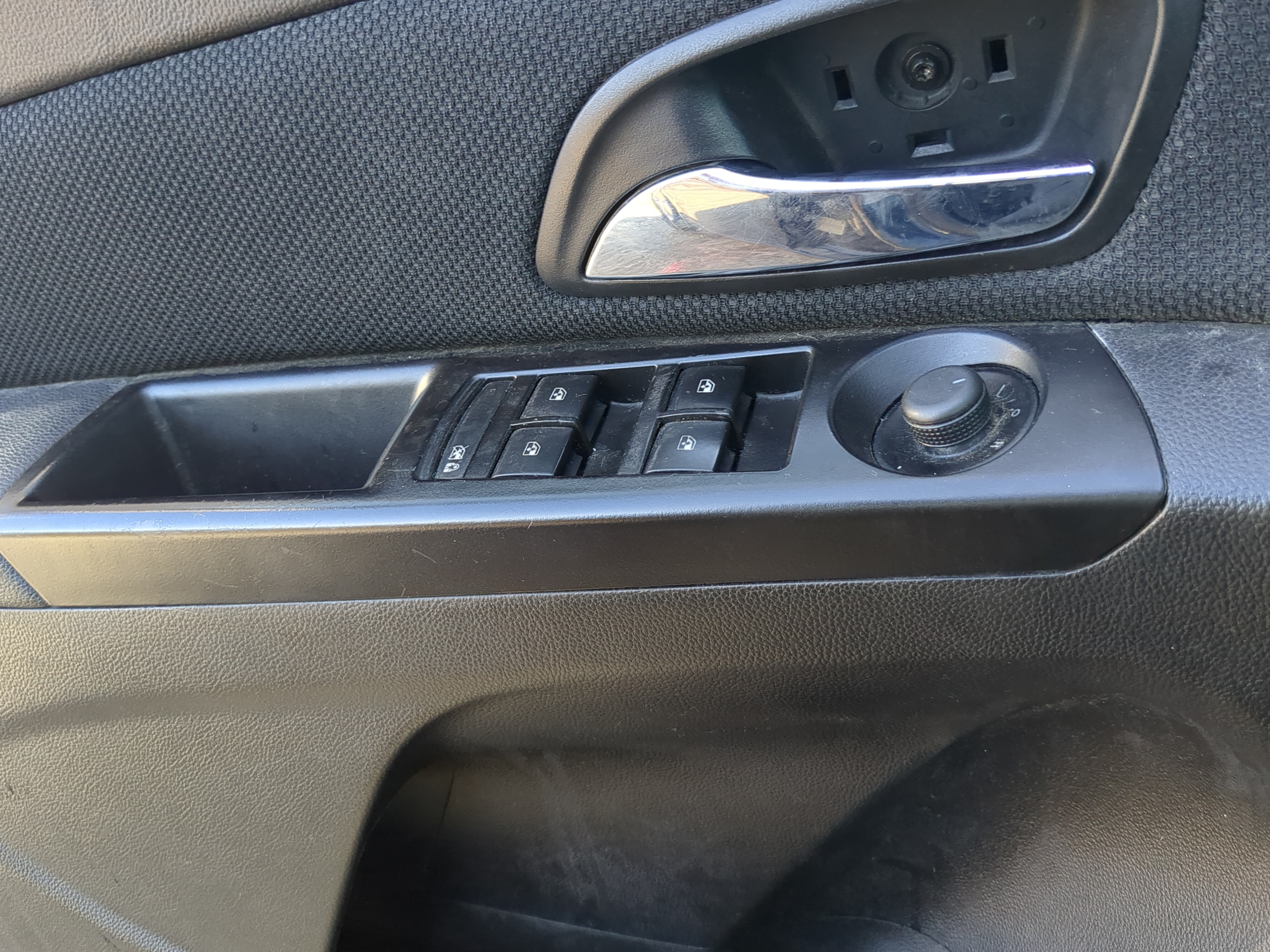 Picture of 2011-2014 Chevrolet Cruze Driver Left Door Master Power Window Switch 1204483