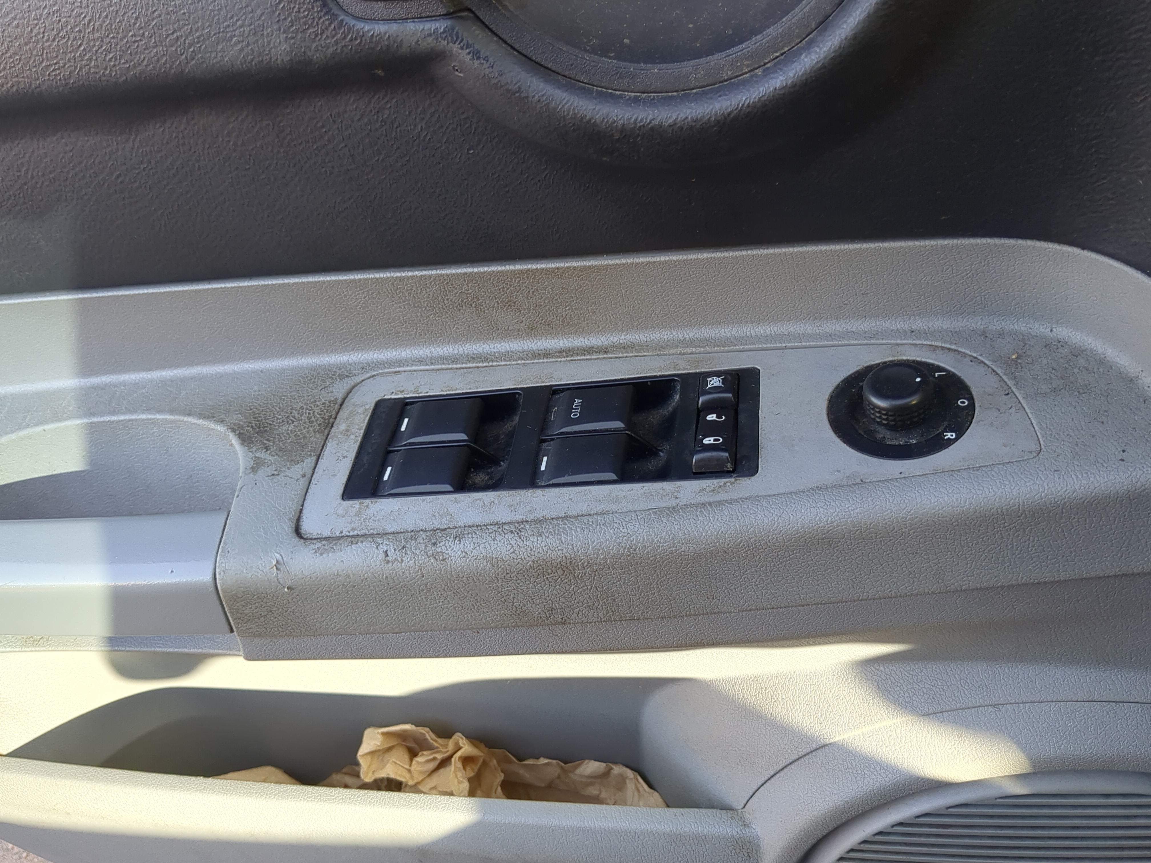 2006-2010 Dodge Charger Driver Left Door Master Power Window Switch 1228798 - Oemusedautoparts1.com