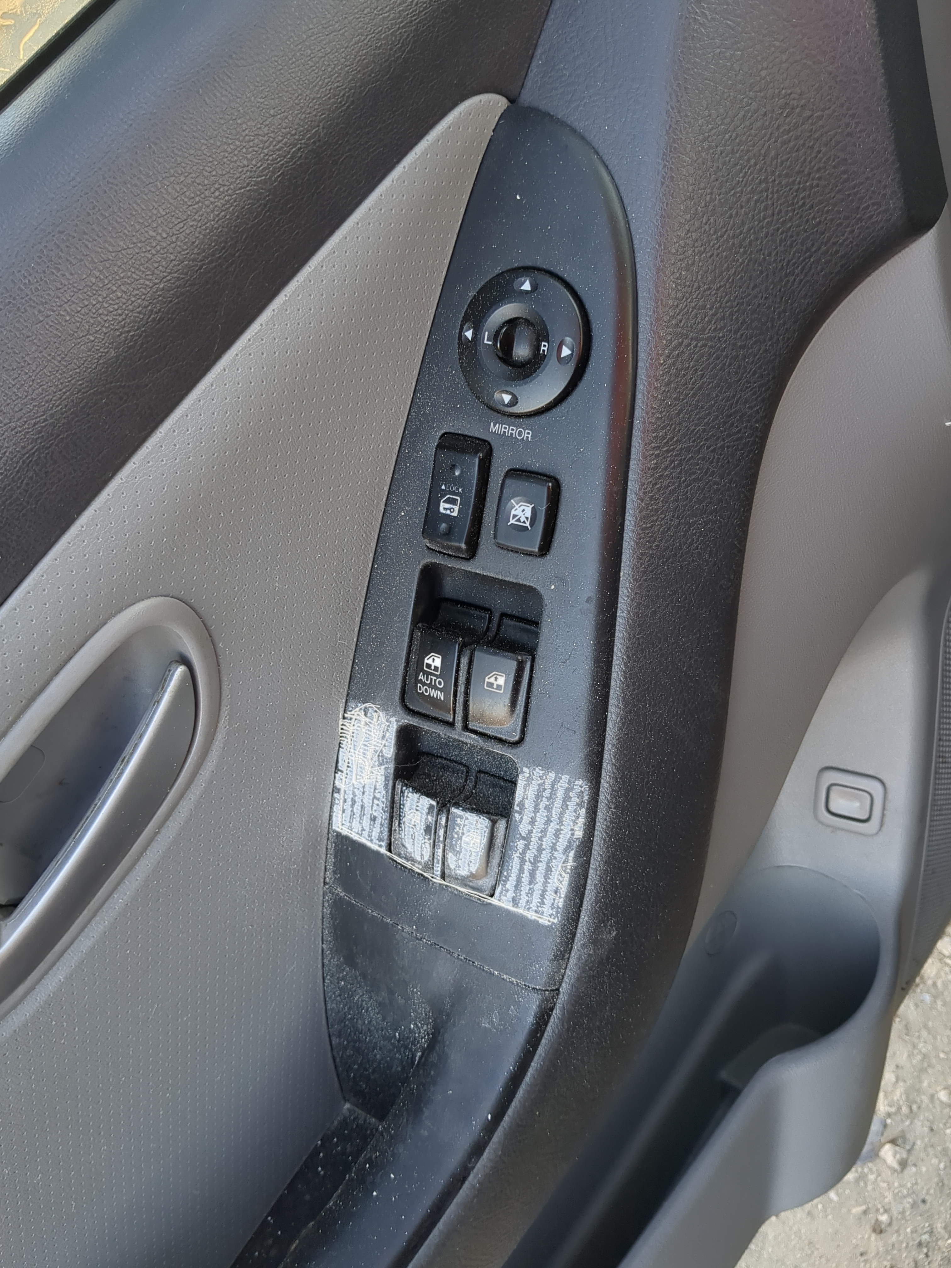 2007-2010 Hyundai Elantra Driver Left Door Master Power Window Switch 1231063 - Oemusedautoparts1.com