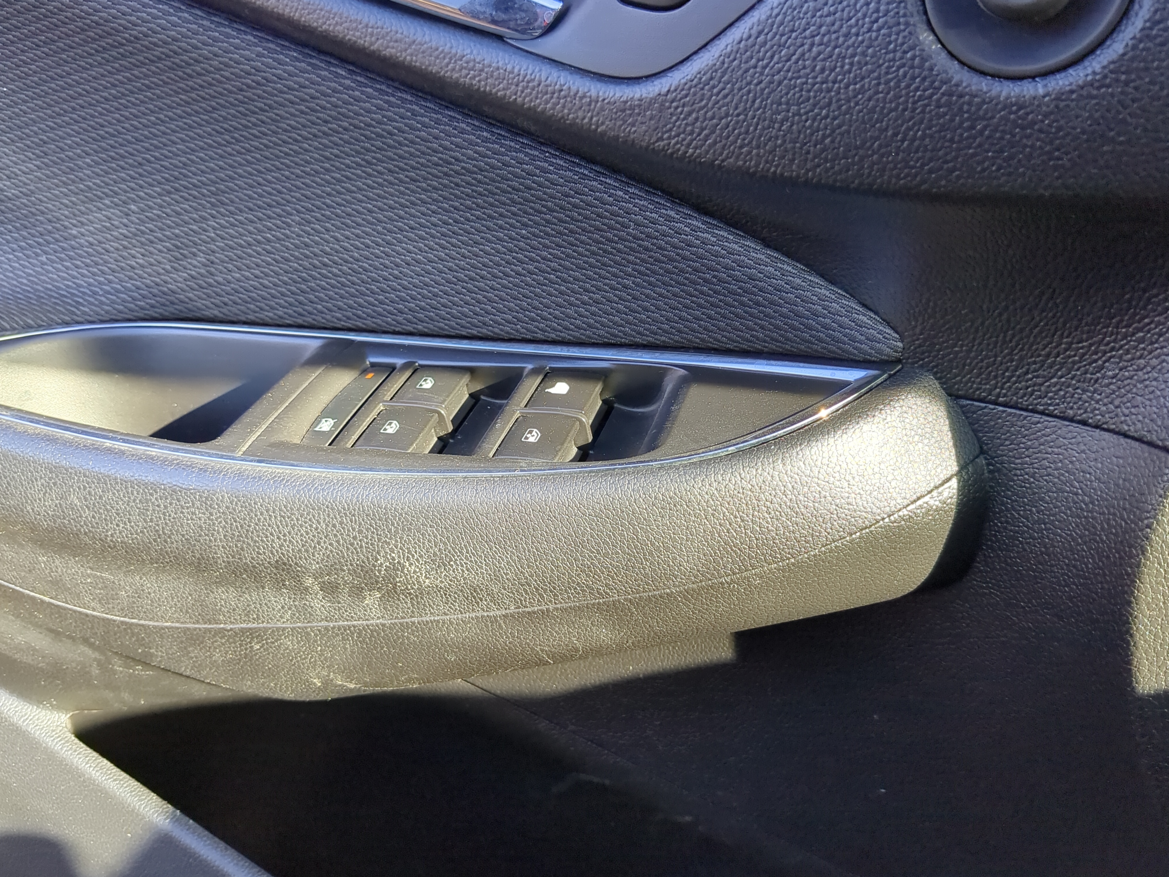 Picture of 2016-2018 Chevrolet Cruze Driver Left Door Master Power Window Switch 1232086