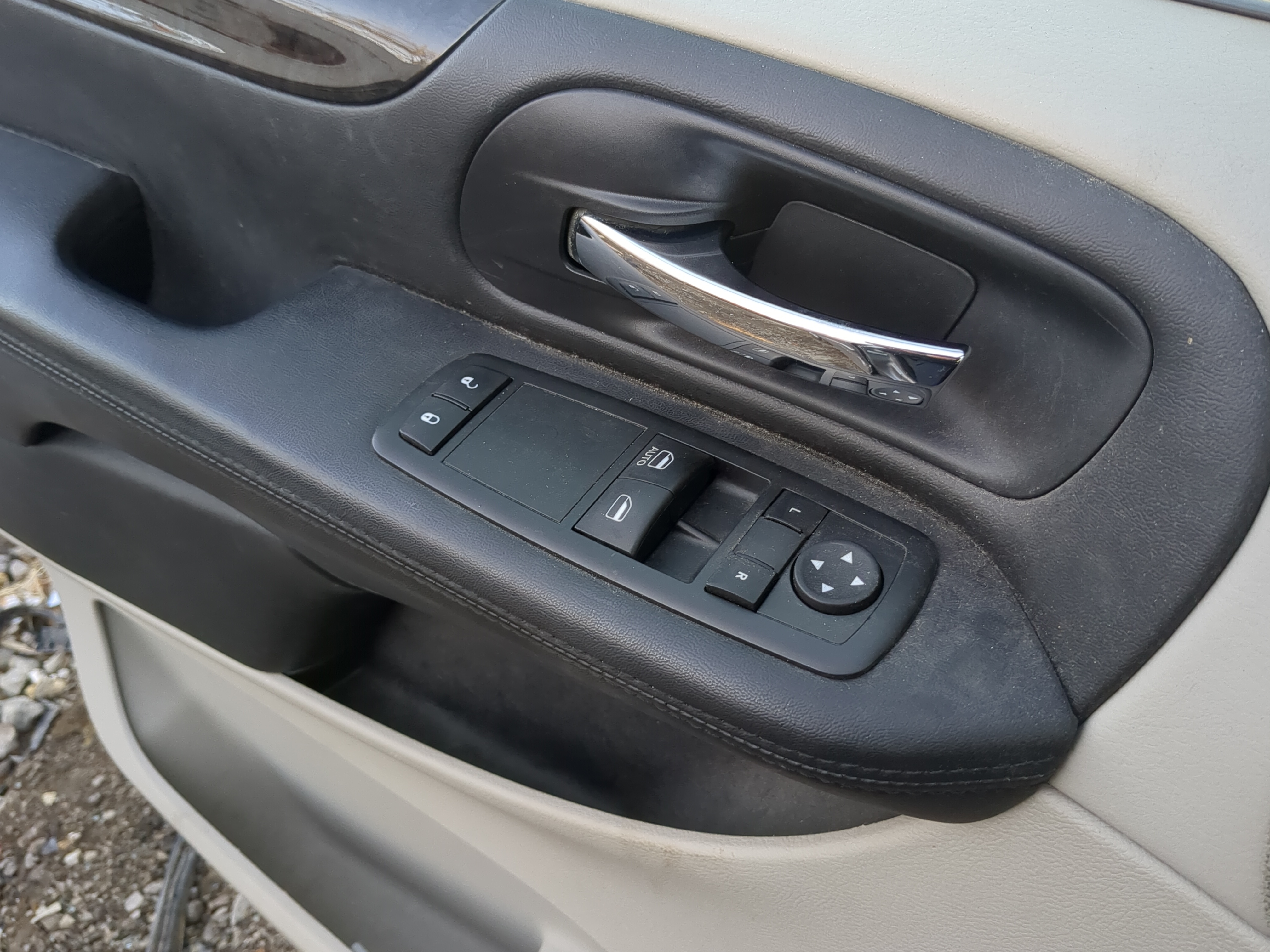 2012 Dodge Grand Caravan Driver Left Door Master Power Window Switch 1235263 - Oemusedautoparts1.com